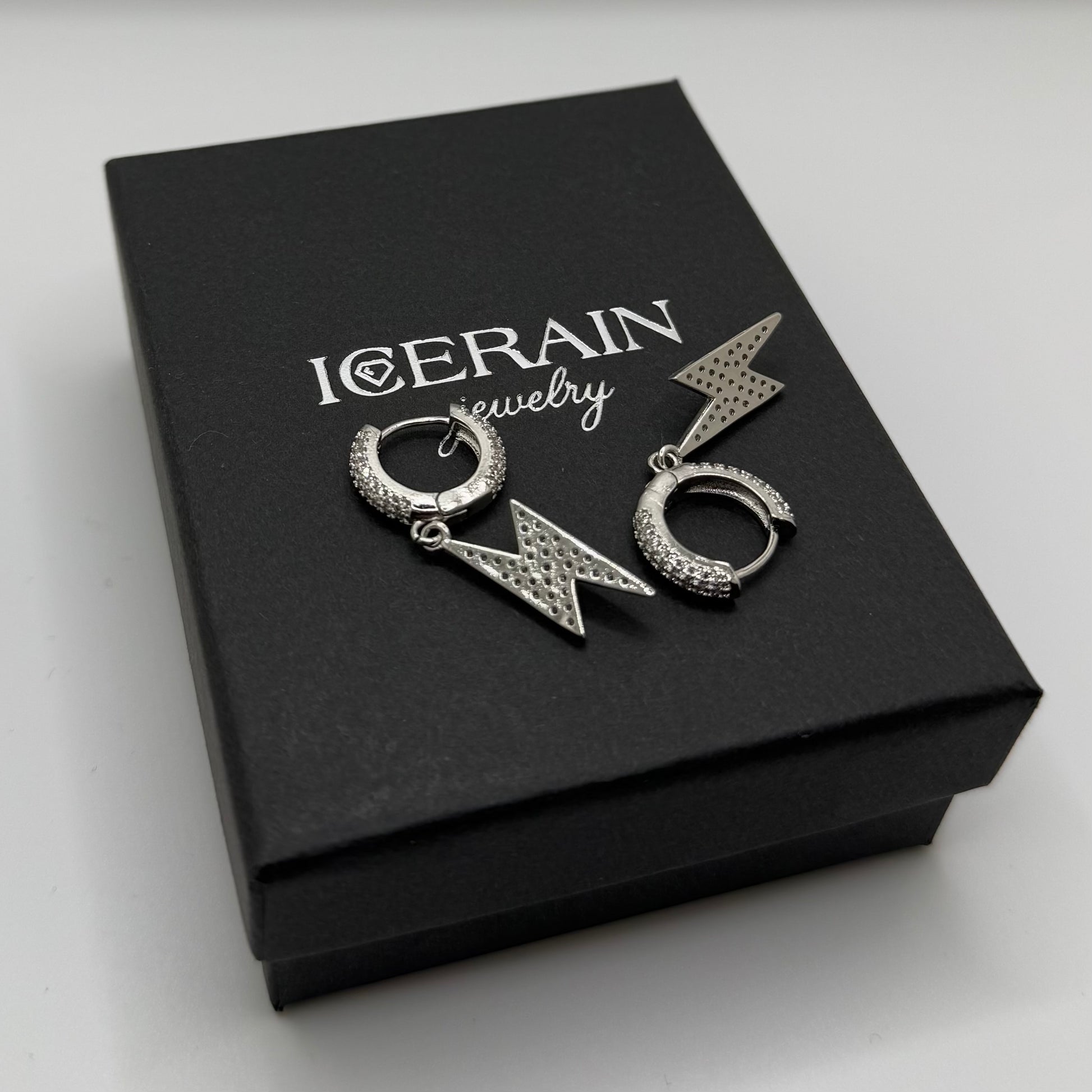 ICED OUT "SILVER LIGHTNING" OHRRINGE - ICERAIN JEWELRY