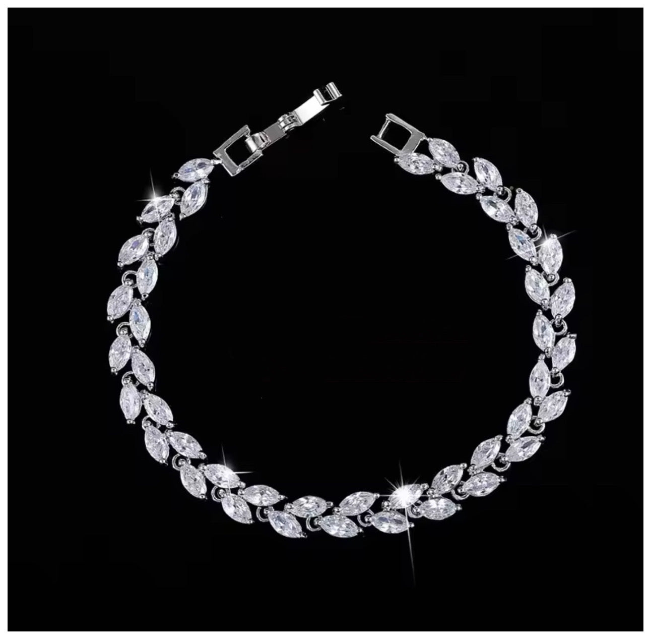 ICED OUT "FLOWER" ARMBAND - ICERAIN JEWELRY