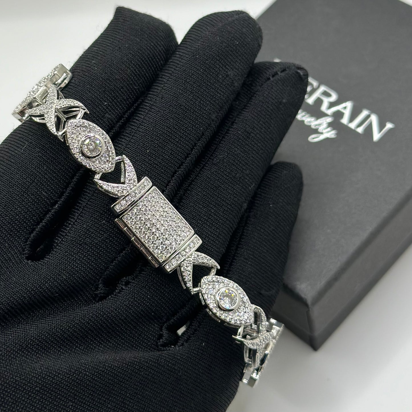 ICED OUT 10MM "COLLABO" ARMBAND - ICERAIN JEWELRY
