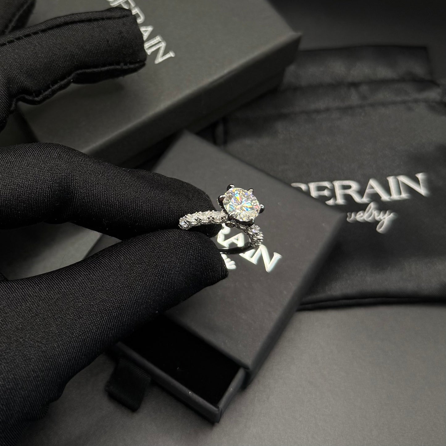 ICED OUT MOISSANITE "SPOSARE" WEISSGOLD 925S SILVER RING - ICERAIN JEWELRY