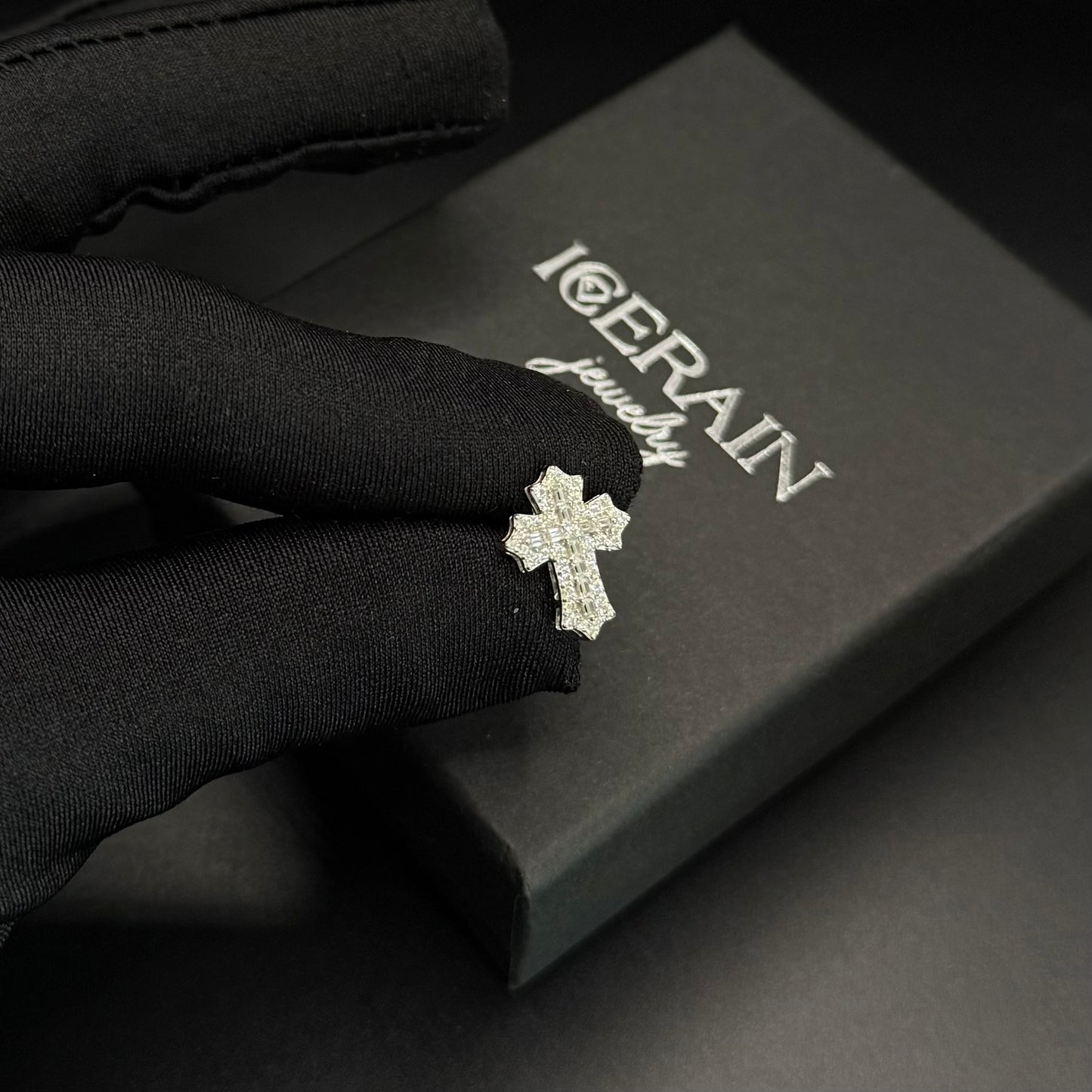 ICED OUT MOISSANITE "CROSS V2" WEISSGOLD 925S SILVER OHRRINGE - ICERAIN JEWELRY