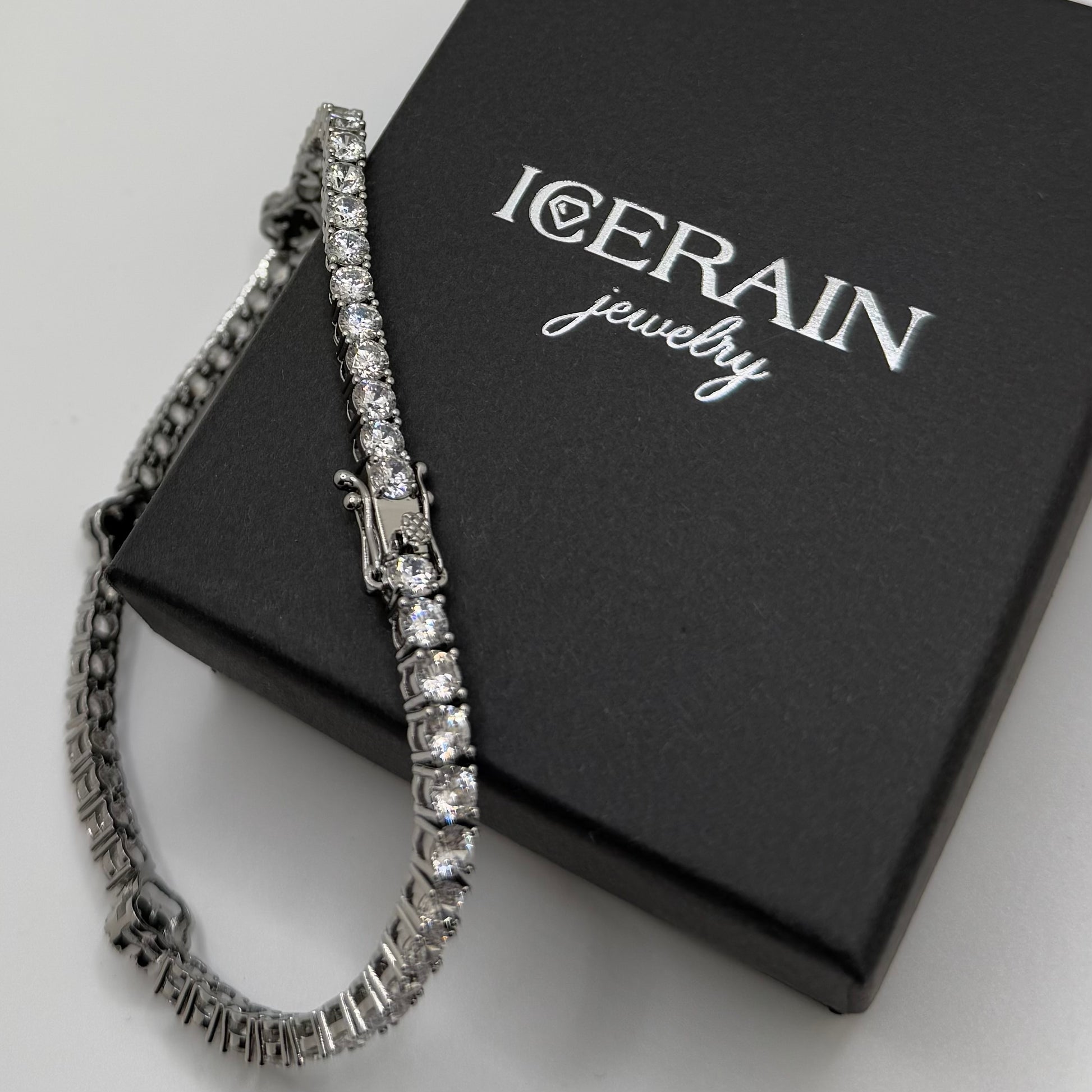 SALE | ICED OUT 23CM "BLACK CLOVER TENNIS" ARMBAND - ICERAIN JEWELRY