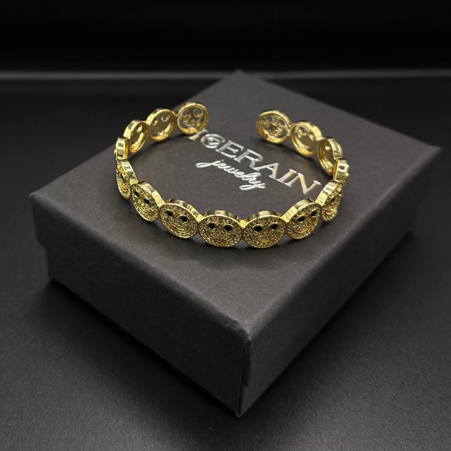 ICED OUT "SMILE" ARMREIF - ICERAIN JEWELRY