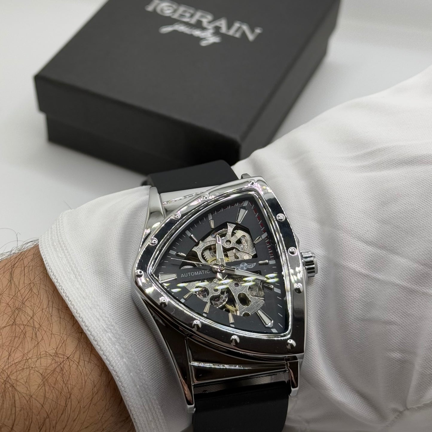 EDELSTAHL AUTOMATIK "TRIANGLAR" UHR - ICERAIN JEWELRY