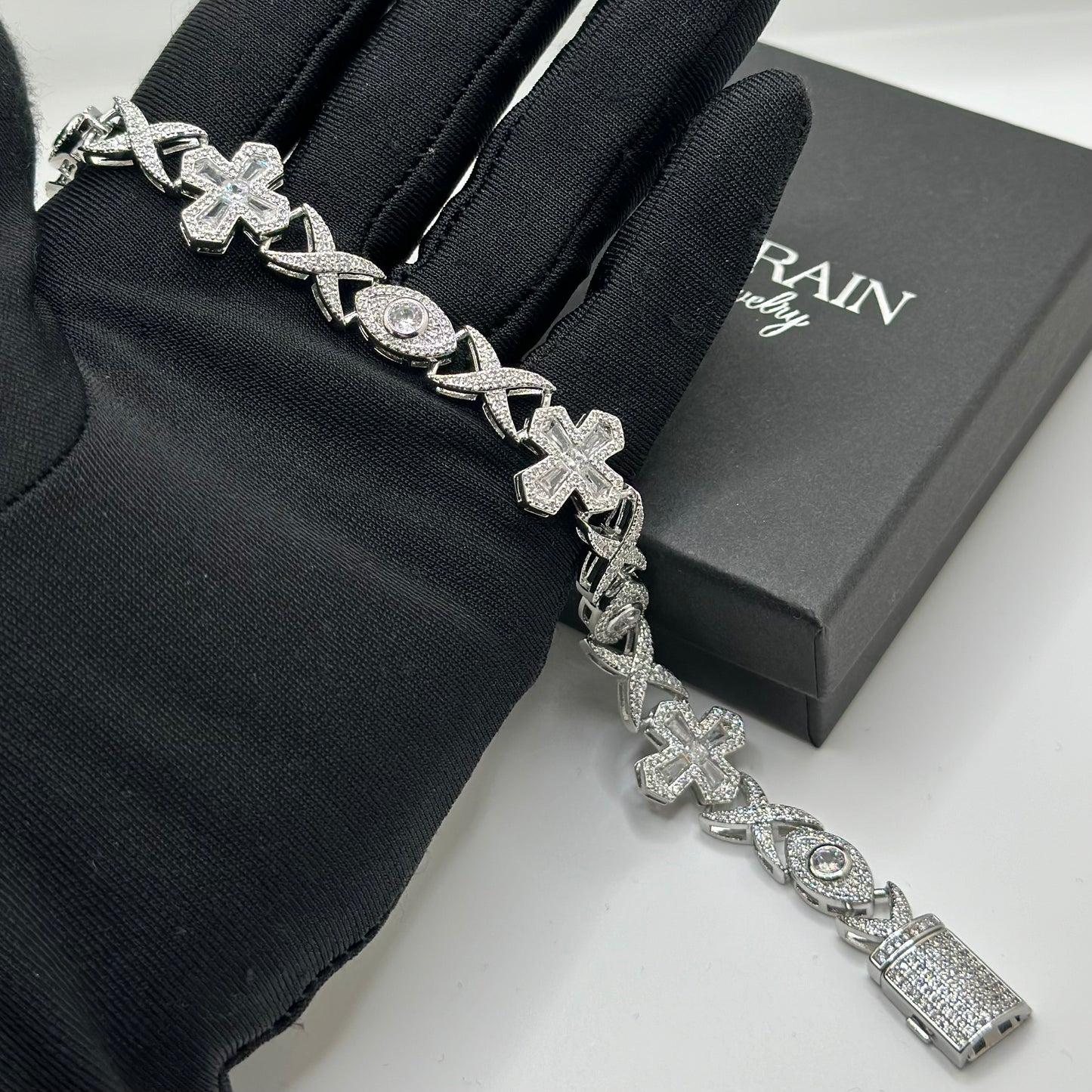 ICED OUT 10MM "COLLABO" ARMBAND - ICERAIN JEWELRY