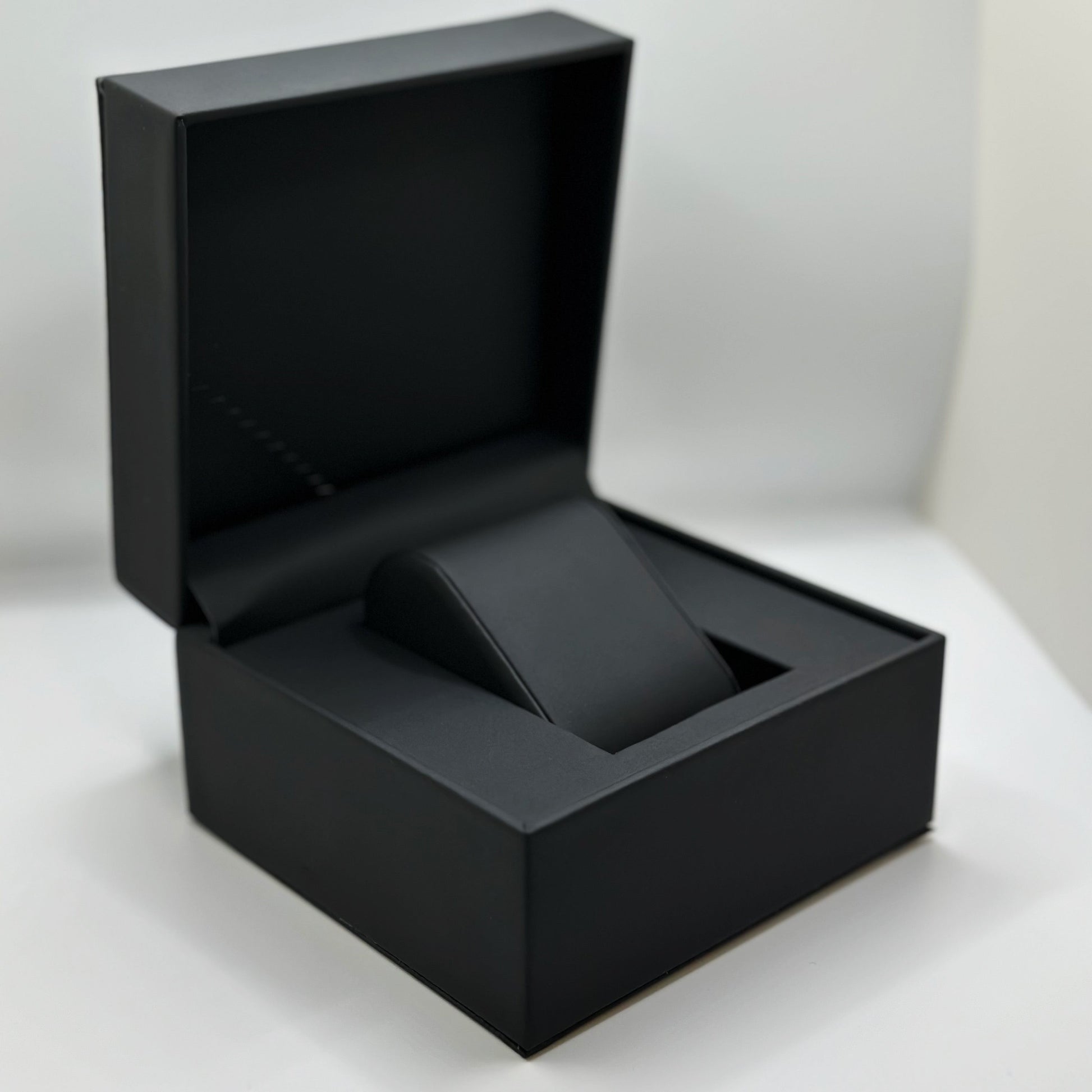 ICED OUT 42MM MOISSANITE "APOSTEL" UHR - ICERAIN JEWELRY