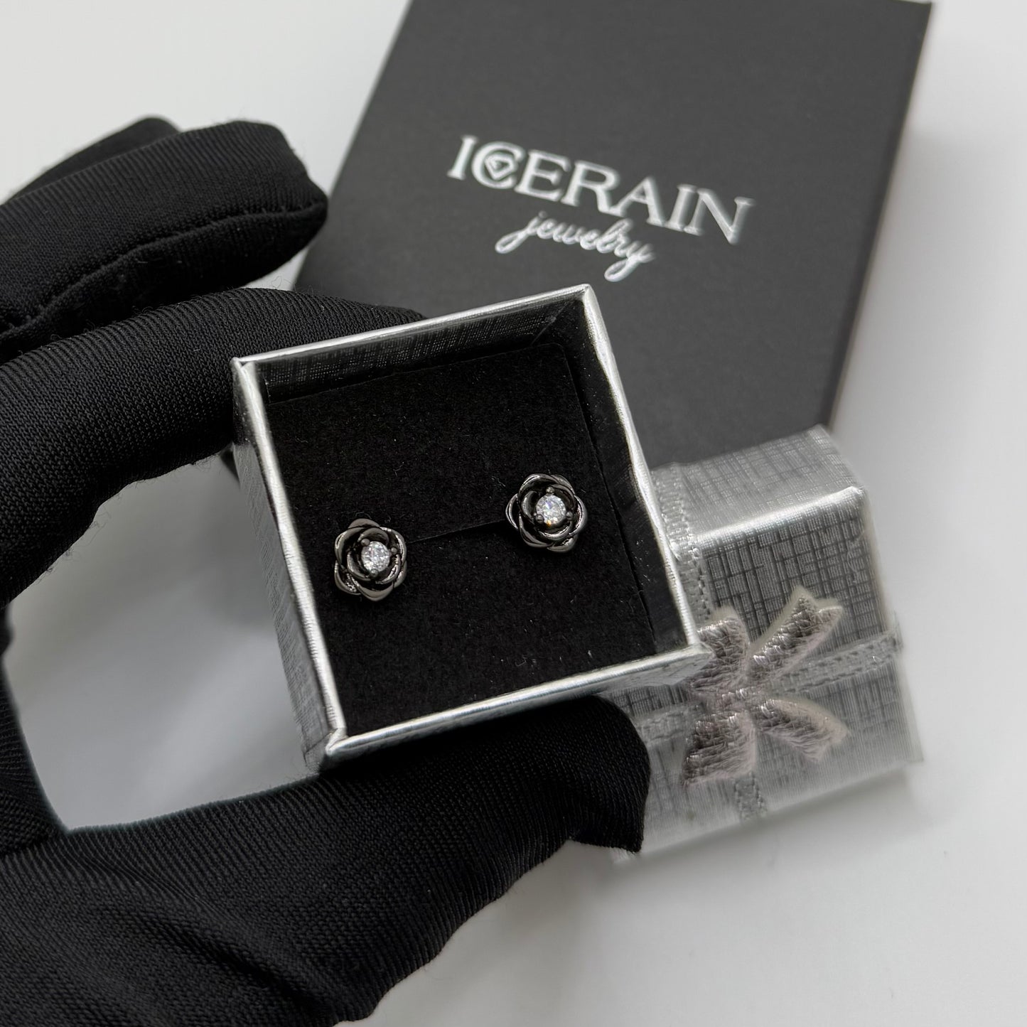 ICED OUT "BLACK ROSE" OHRRINGE - ICERAIN JEWELRY