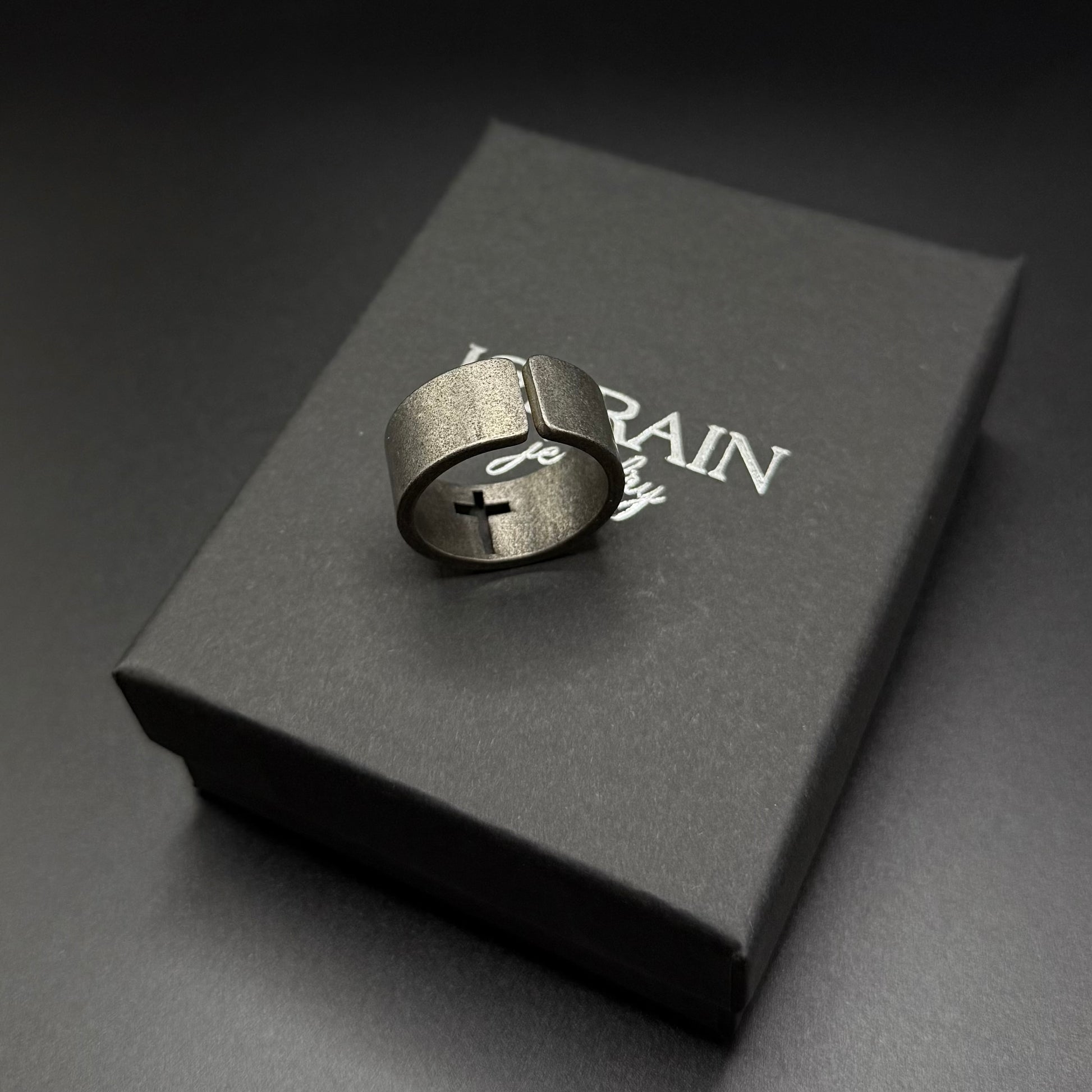 EDELSTAHL "CROSS V5" RING - ICERAIN JEWELRY