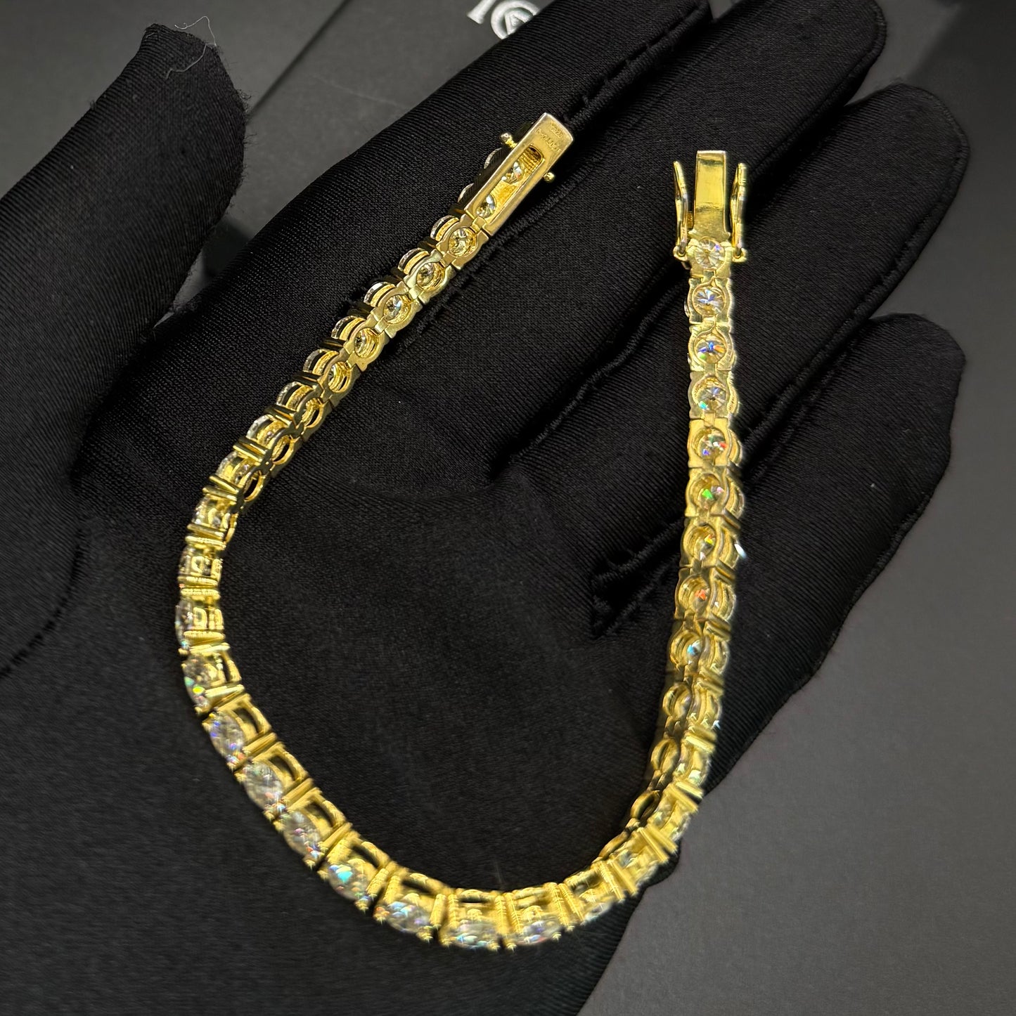 ICED OUT MOISSANITE "GOLD TENNIS" WEISSGOLD 925S SILVER ARMBAND - ICERAIN JEWELRY