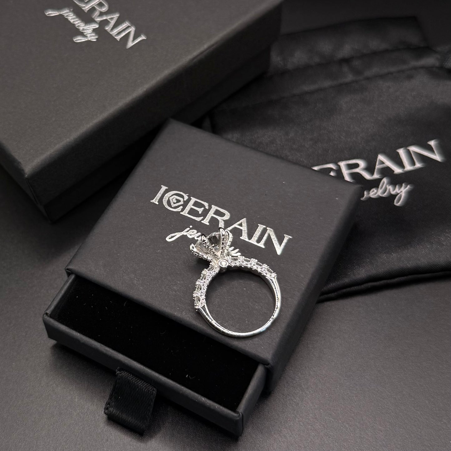 ICED OUT MOISSANITE "SPOSARE" WEISSGOLD 925S SILVER RING - ICERAIN JEWELRY