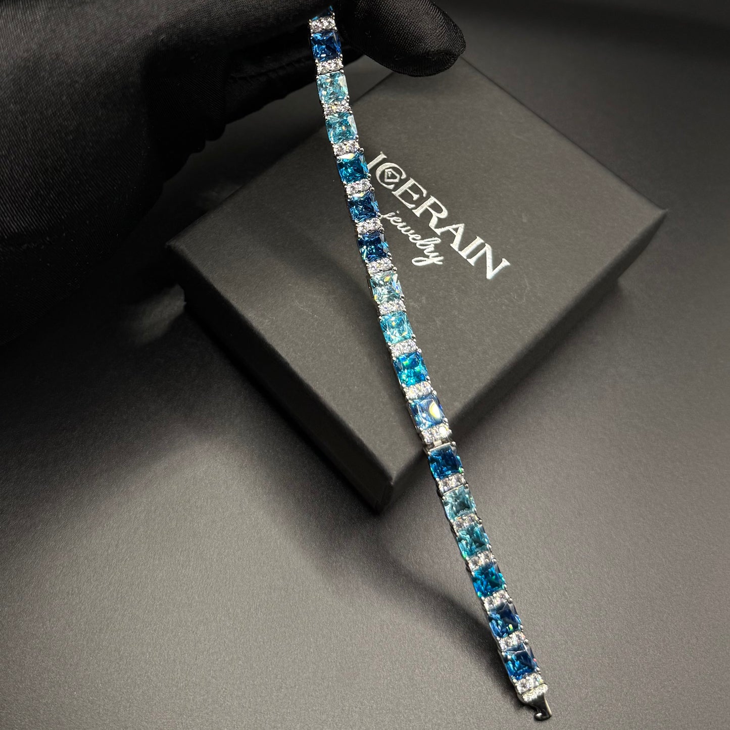 ICED OUT 7,5MM MOISSANITE "OCEAN TENNIS" WEISSGOLD 925S SILVER ARMBAND - ICERAIN JEWELRY