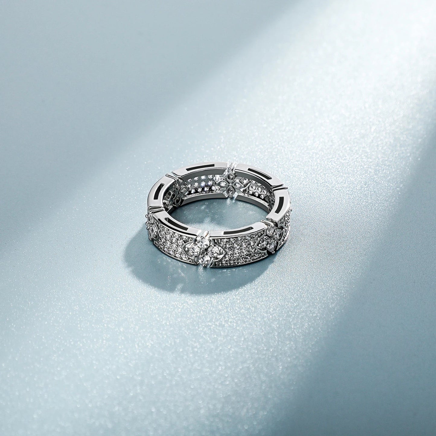 ICED OUT "CLOVER V2" RING - ICERAIN JEWELRY