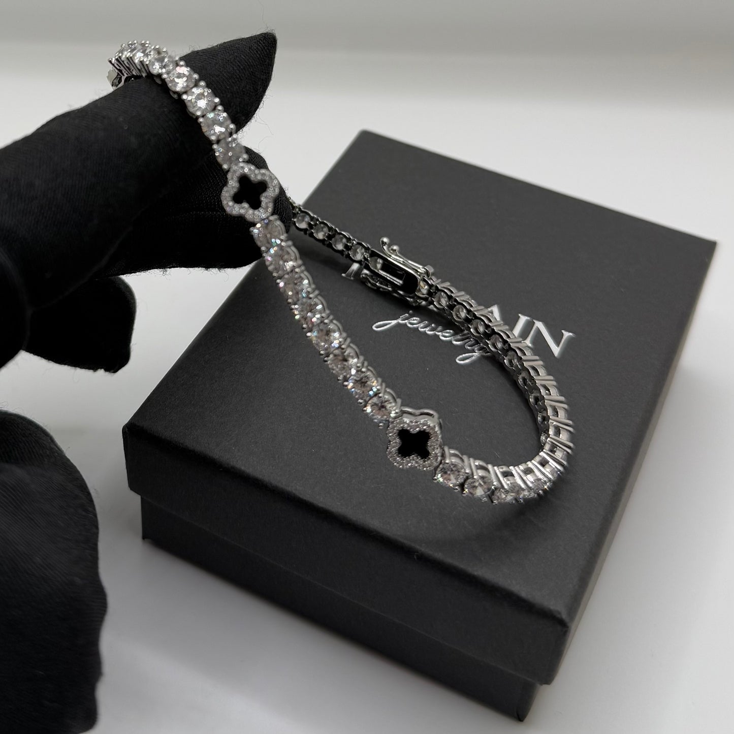 SALE | ICED OUT 23CM "BLACK CLOVER TENNIS" ARMBAND - ICERAIN JEWELRY