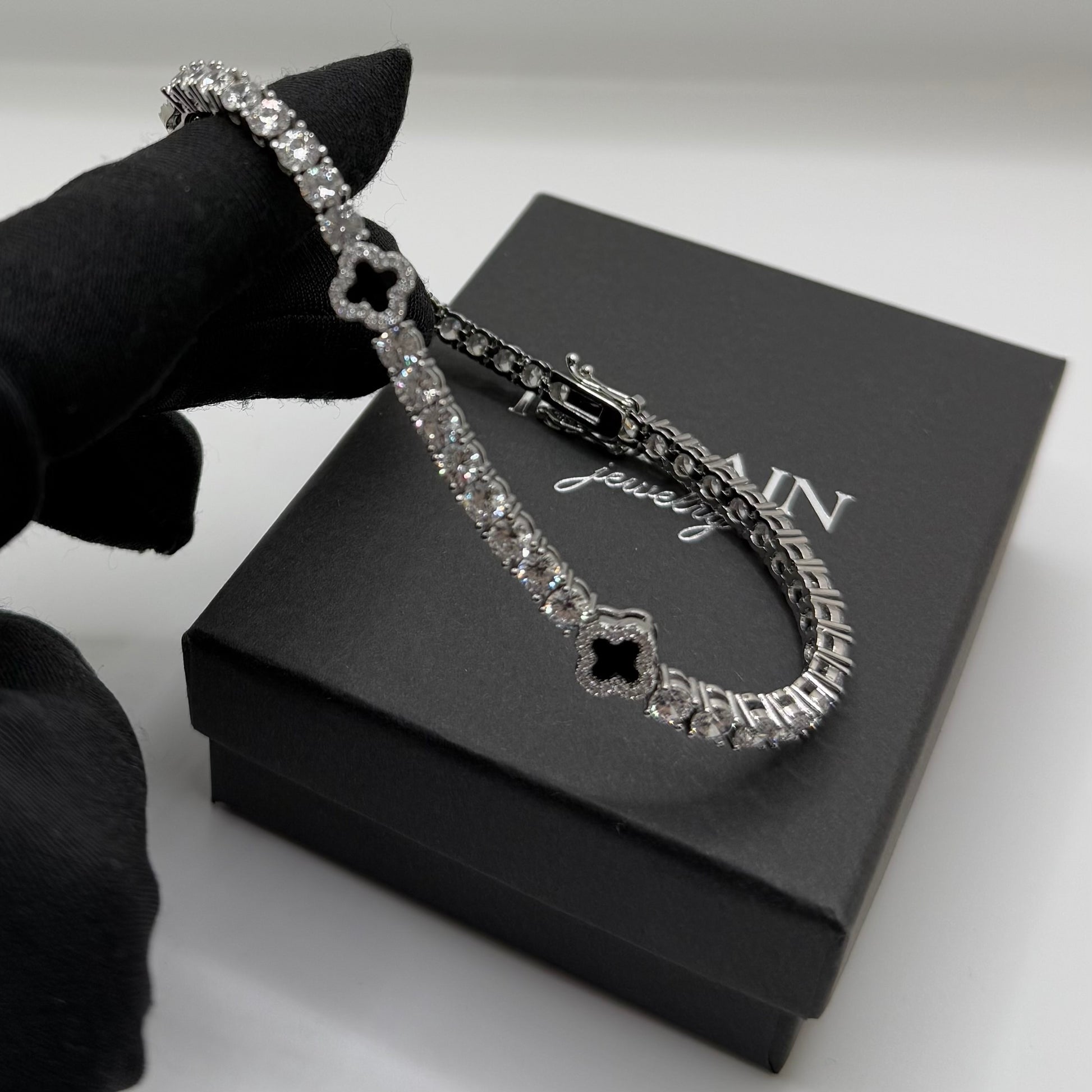 SALE | ICED OUT 23CM "BLACK CLOVER TENNIS" ARMBAND - ICERAIN JEWELRY