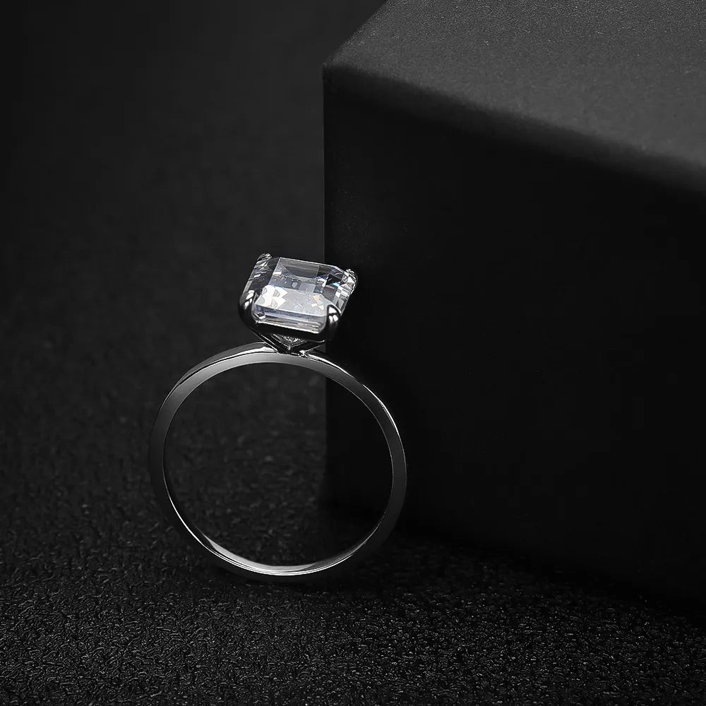 ICED OUT MOISSANITE "EMERALD" WEISSGOLD 925S SILVER RING - ICERAIN JEWELRY