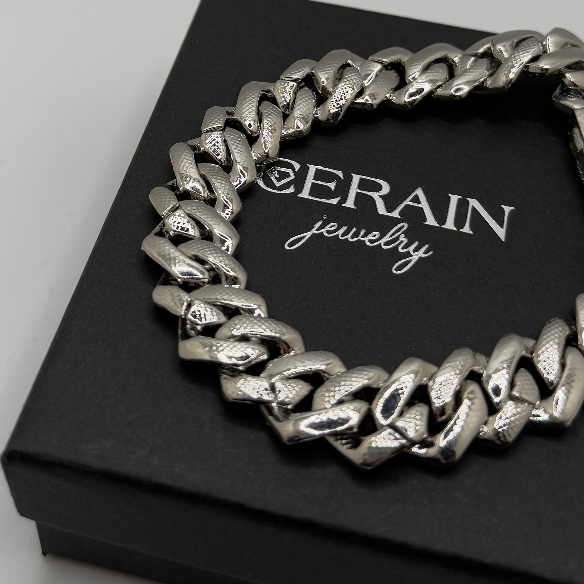 SALE | ICED OUT 14MM "SILVER/BLUE PRONG CUBAN" ARMBAND - ICERAIN JEWELRY