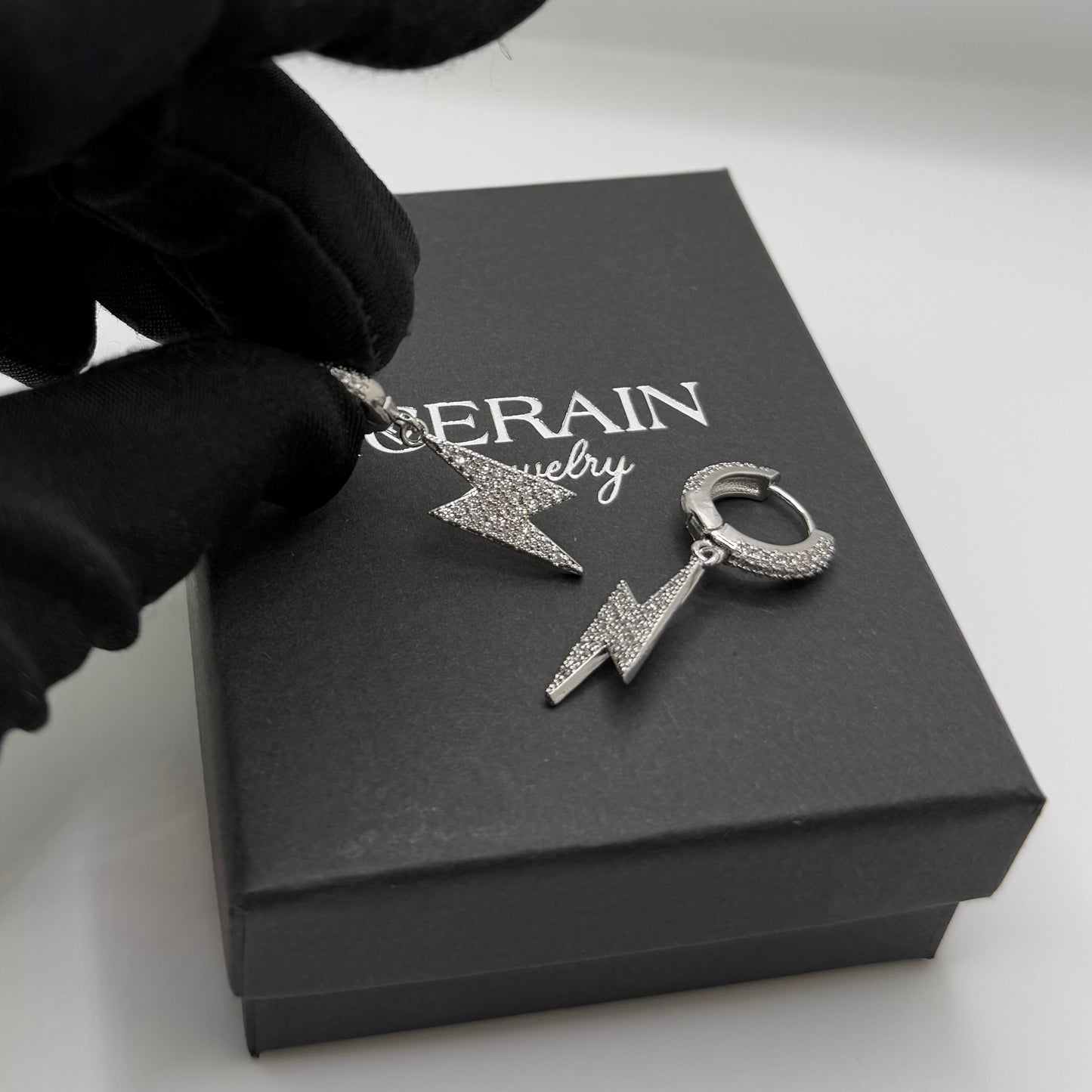 ICED OUT "SILVER LIGHTNING" OHRRINGE - ICERAIN JEWELRY