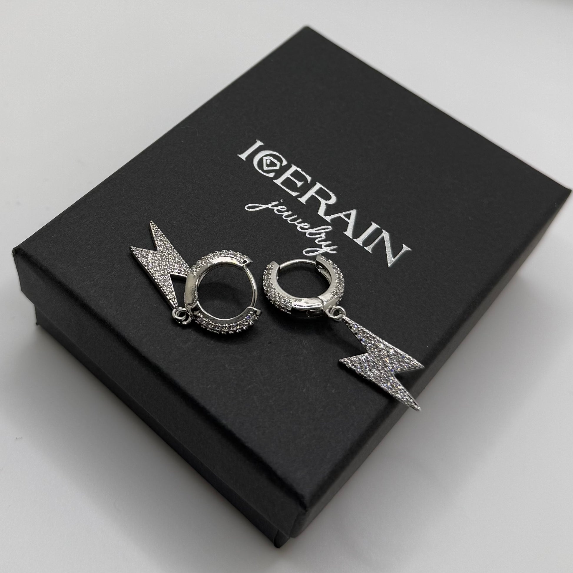 ICED OUT "SILVER LIGHTNING" OHRRINGE - ICERAIN JEWELRY