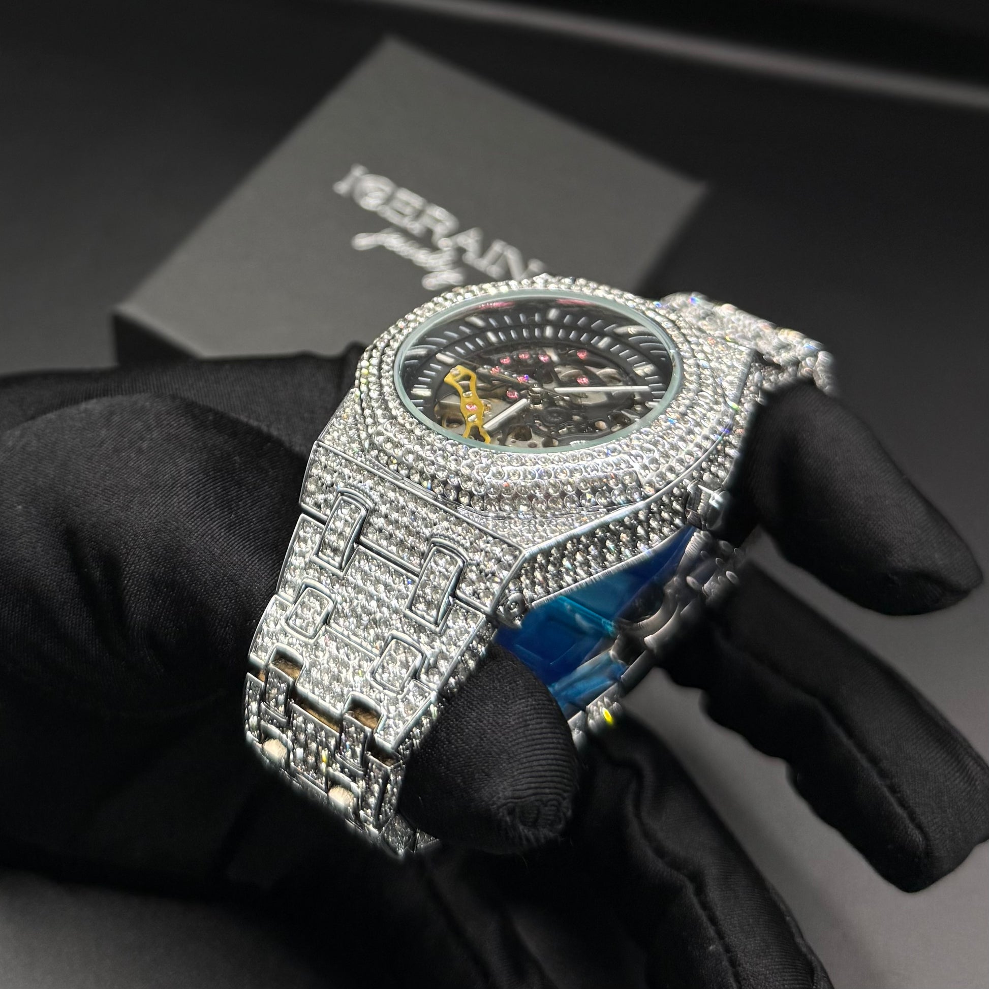 ICED OUT AUTOMATIK "SCHELETRO" UHR - ICERAIN JEWELRY