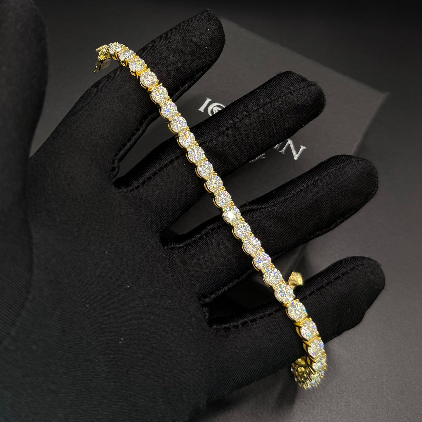 ICED OUT MOISSANITE "GOLD TENNIS" WEISSGOLD 925S SILVER ARMBAND - ICERAIN JEWELRY