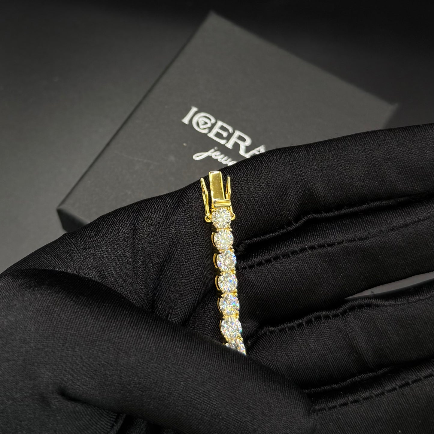 ICED OUT MOISSANITE "GOLD TENNIS" WEISSGOLD 925S SILVER ARMBAND - ICERAIN JEWELRY