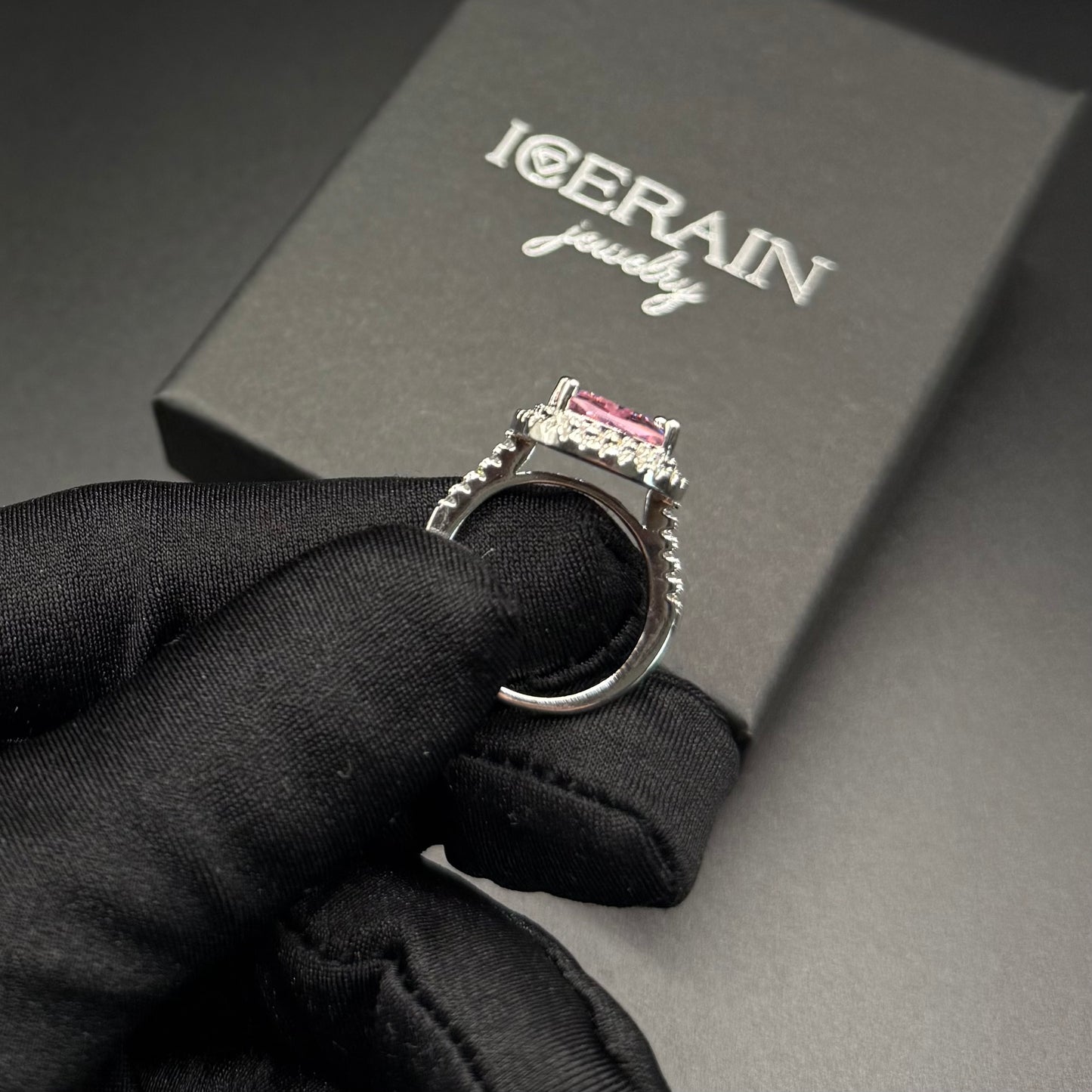 SALE | ICED OUT GRÖSSE 7 (17MM DURCHMESSER) "ROMANTICA" RING - ICERAIN JEWELRY