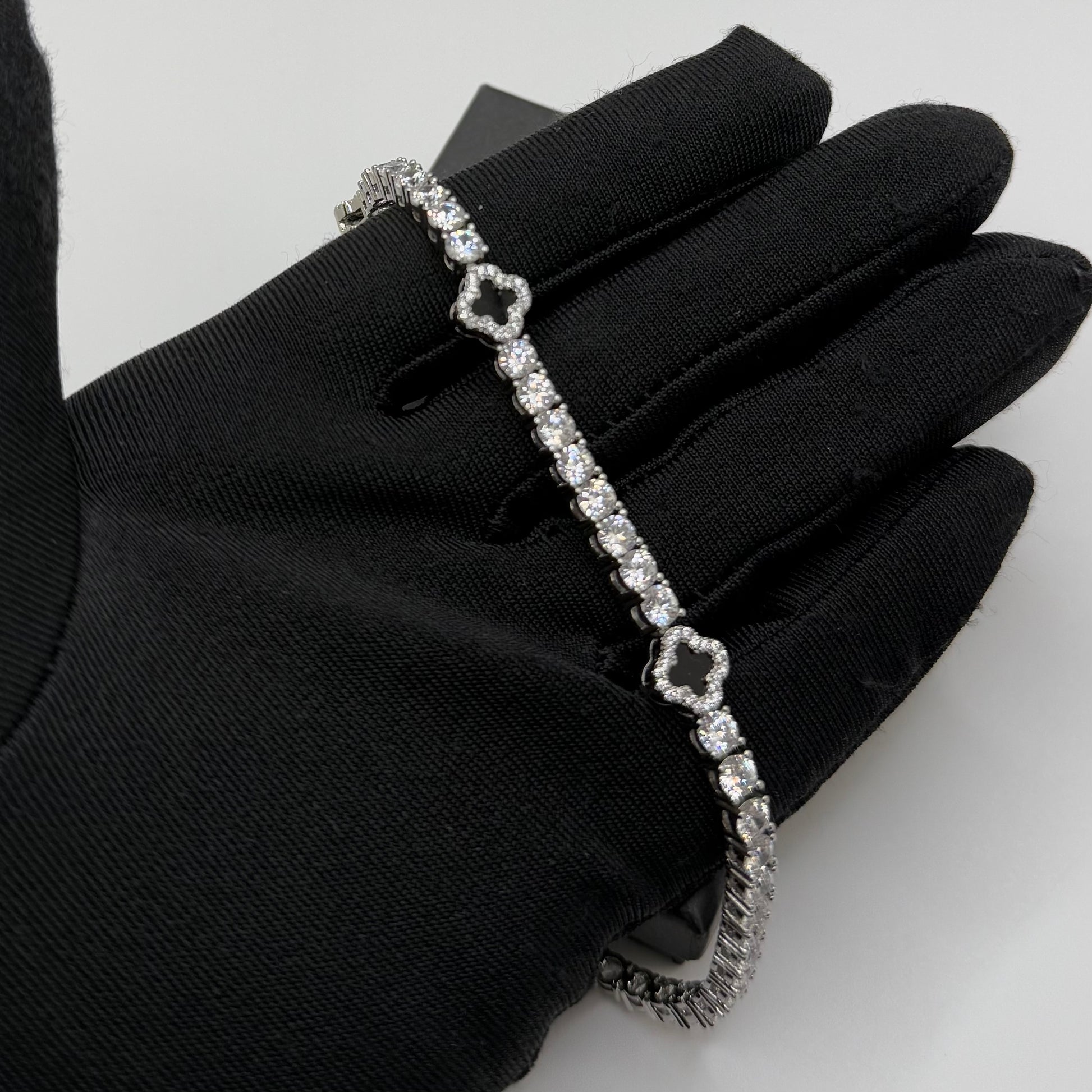 SALE | ICED OUT 23CM "BLACK CLOVER TENNIS" ARMBAND - ICERAIN JEWELRY