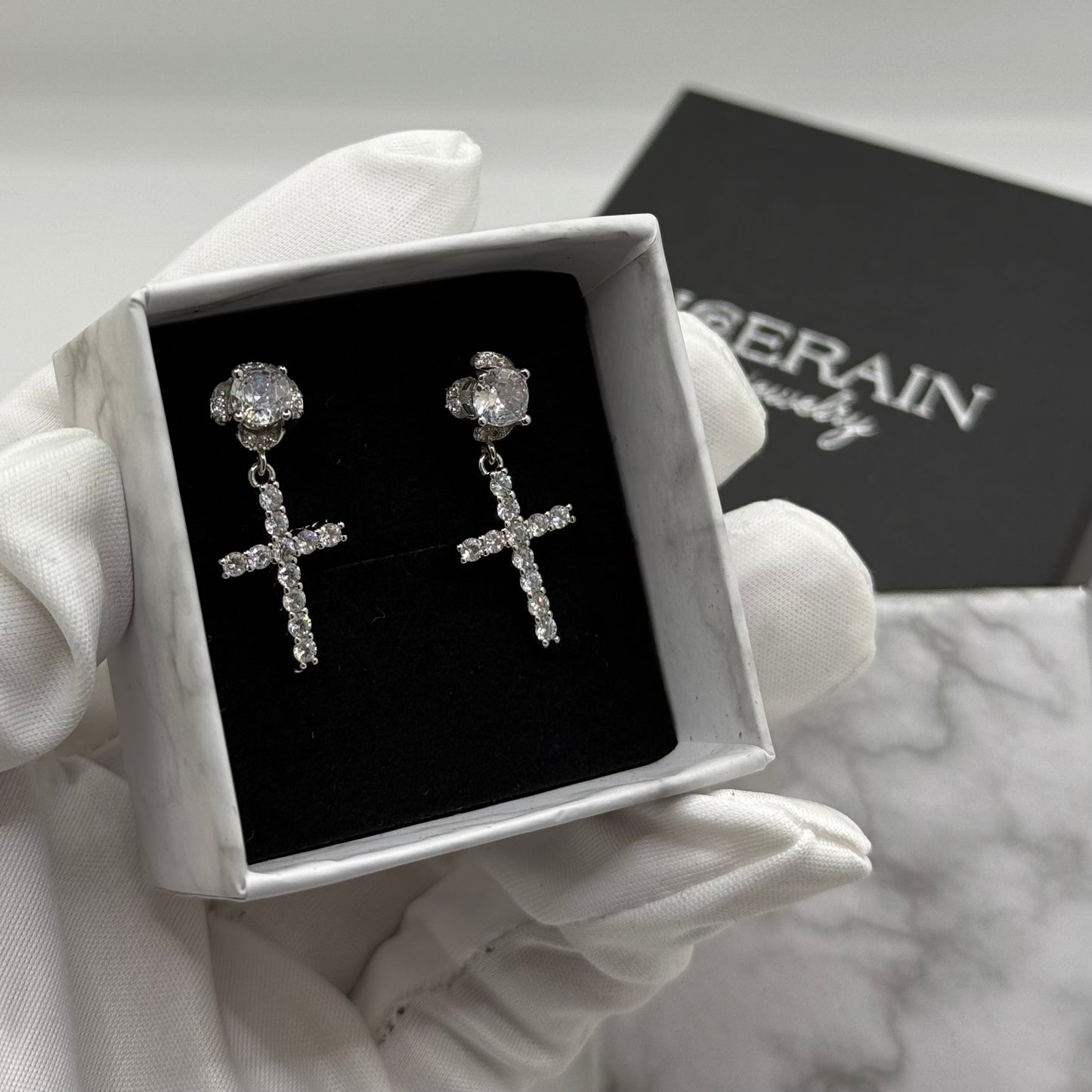 ICED OUT "SILVER LUXURY CROSS" OHRRINGE - ICERAIN JEWELRY