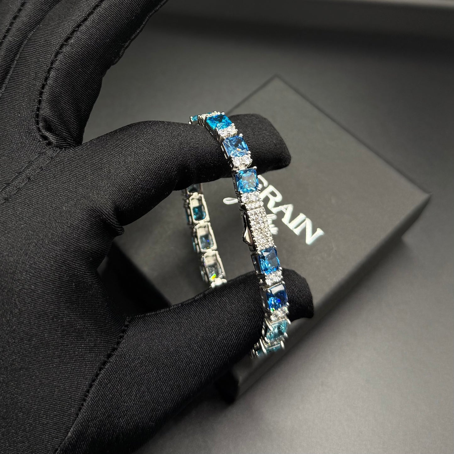 ICED OUT 7,5MM MOISSANITE "OCEAN TENNIS" WEISSGOLD 925S SILVER ARMBAND - ICERAIN JEWELRY