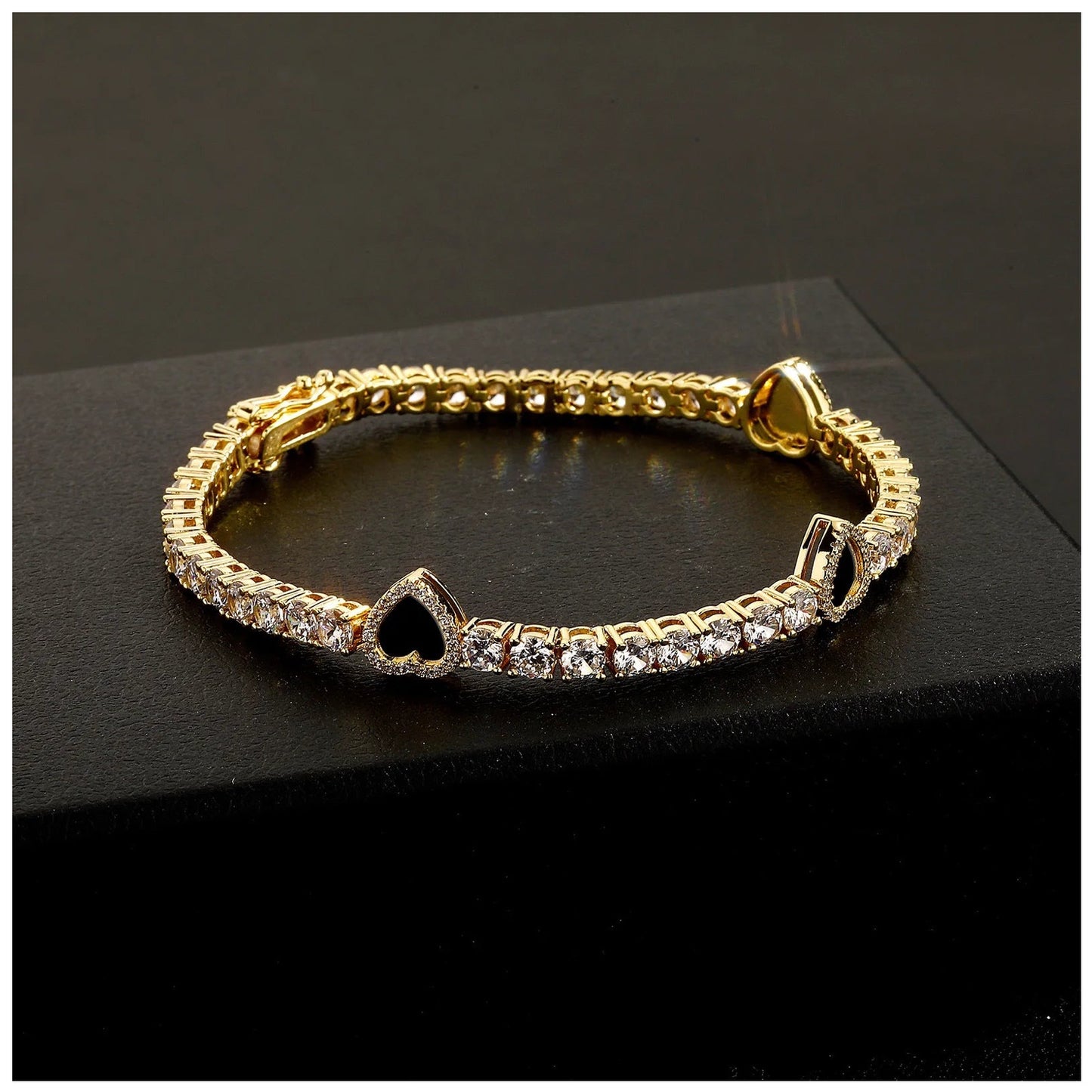 ICED OUT "HEART CLOVER TENNIS" ARMBAND - ICERAIN JEWELRY
