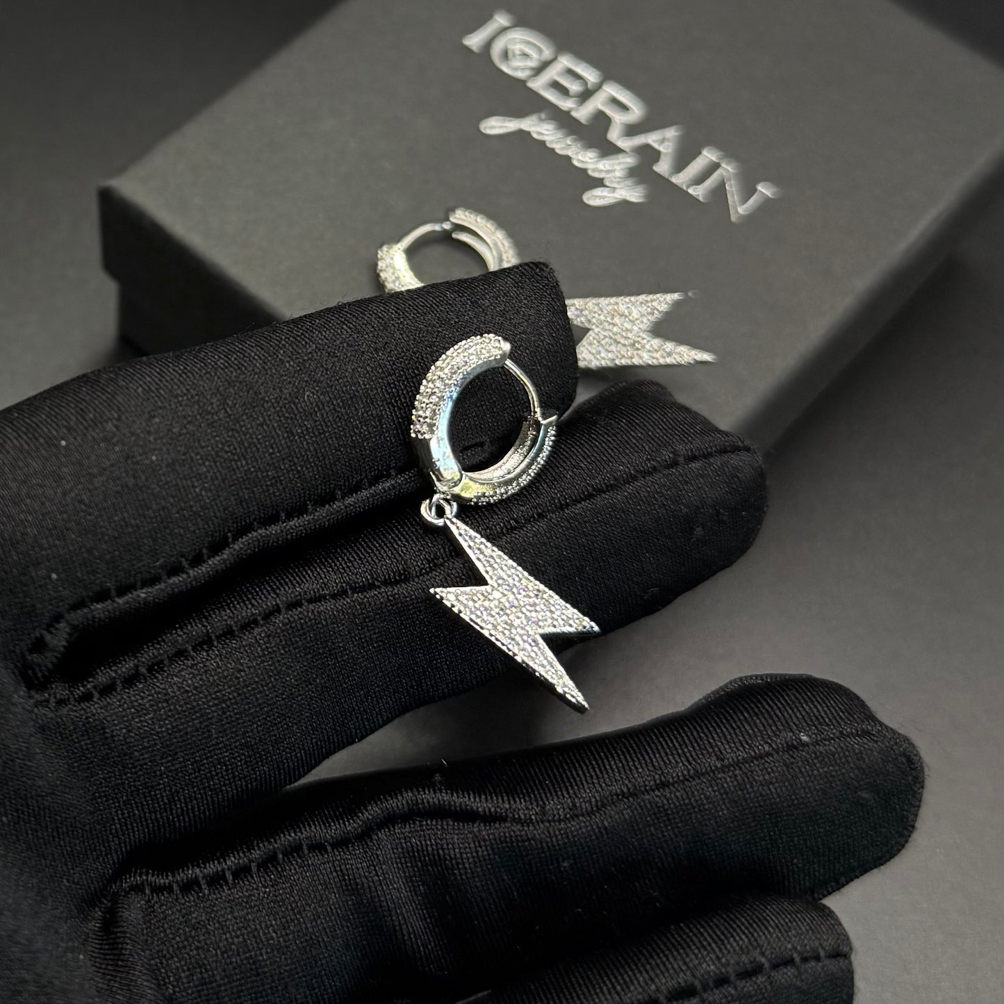 ICED OUT "SILVER LIGHTNING" OHRRINGE - ICERAIN JEWELRY