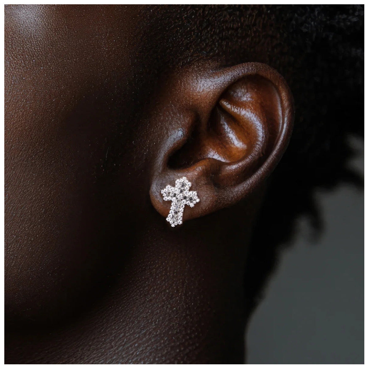 ICED OUT MOISSANITE "CROSS V2" WEISSGOLD 925S SILVER OHRRINGE - ICERAIN JEWELRY