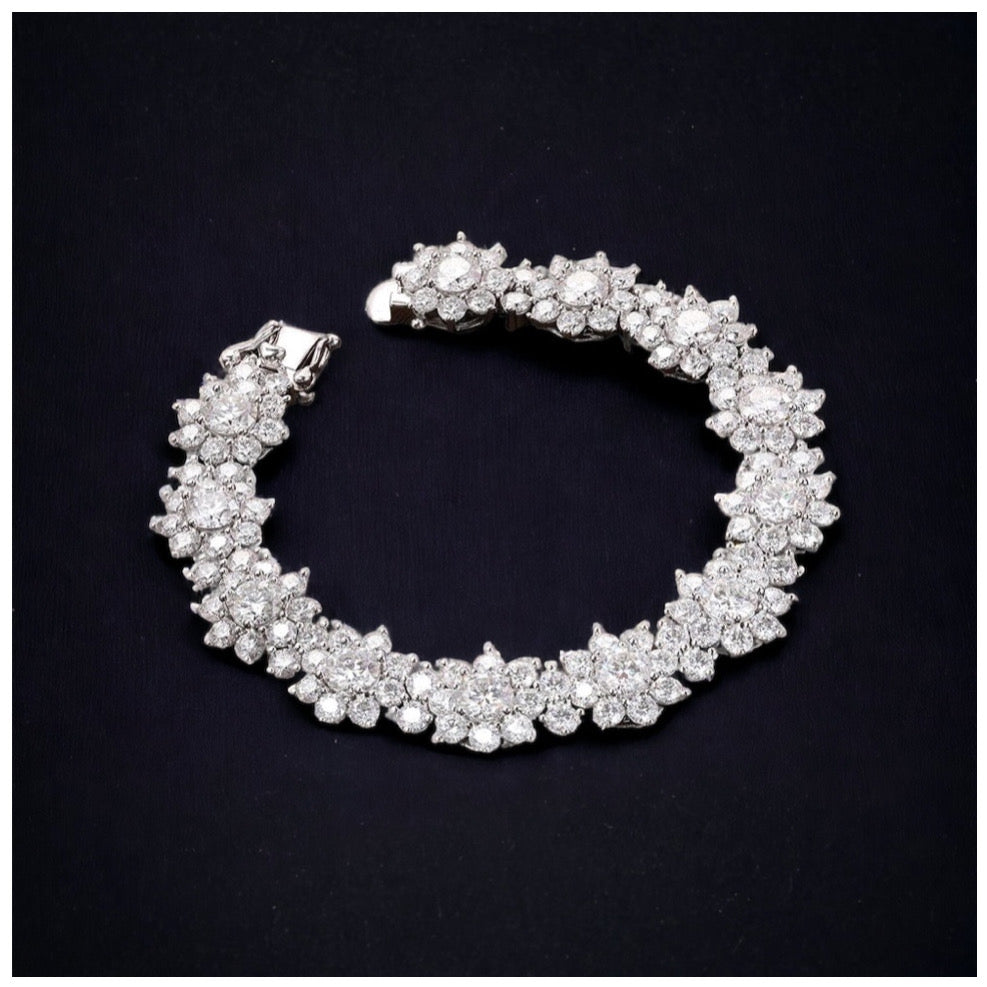 ICED OUT MOISSANITE "FLOWERS" WEISSGOLD 925S SILVER ARMBAND - ICERAIN JEWELRY