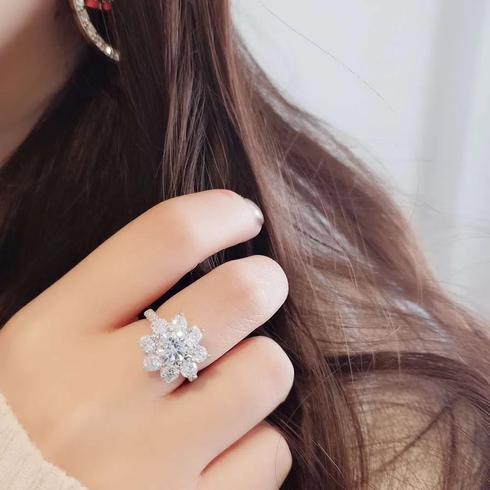 ICED OUT MOISSANITE "TWIST" WEISSGOLD 925S SILVER RING - ICERAIN JEWELRY