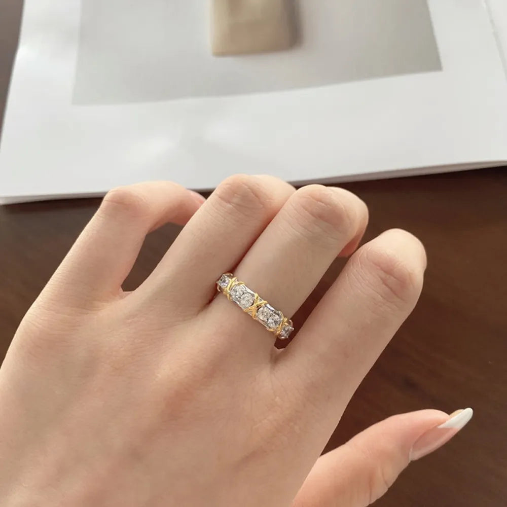 ICED OUT MOISSANITE "ELESTRICA" WEISSGOLD 925S SILVER RING - ICERAIN JEWELRY