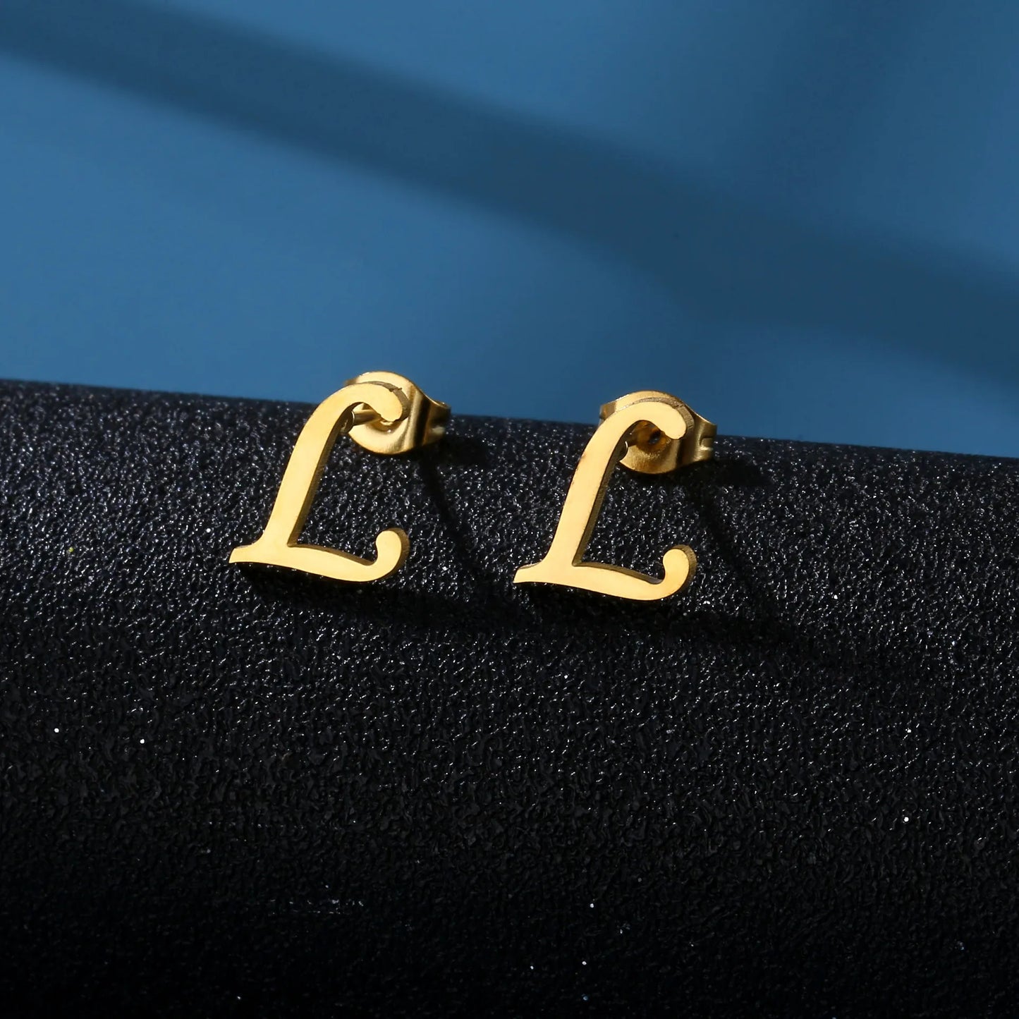 PERSONALISIERTE EDELSTAHL ANFANGSBUCHSTABEN ""SKUR" OHRRINGE - ICERAIN JEWELRY