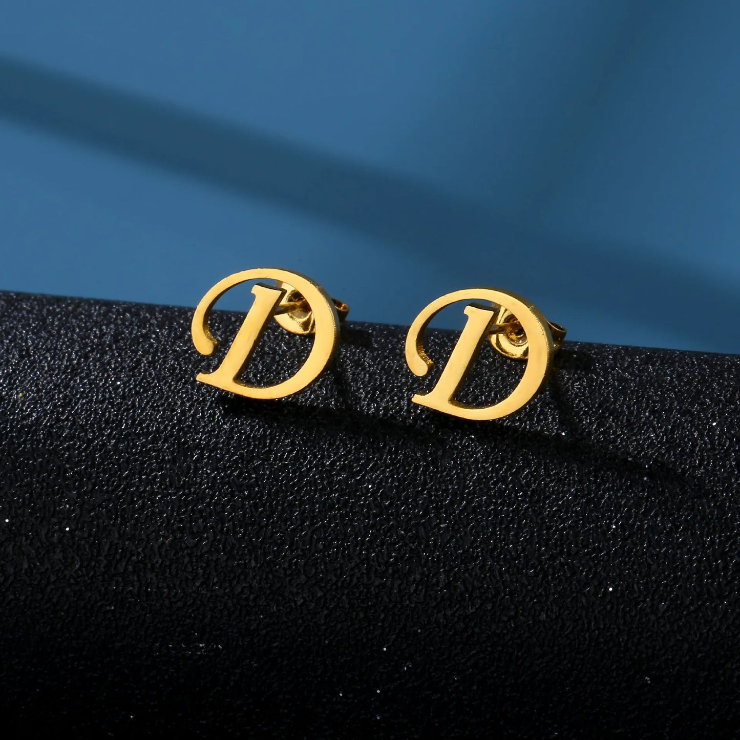 PERSONALISIERTE EDELSTAHL ANFANGSBUCHSTABEN ""SKUR" OHRRINGE - ICERAIN JEWELRY