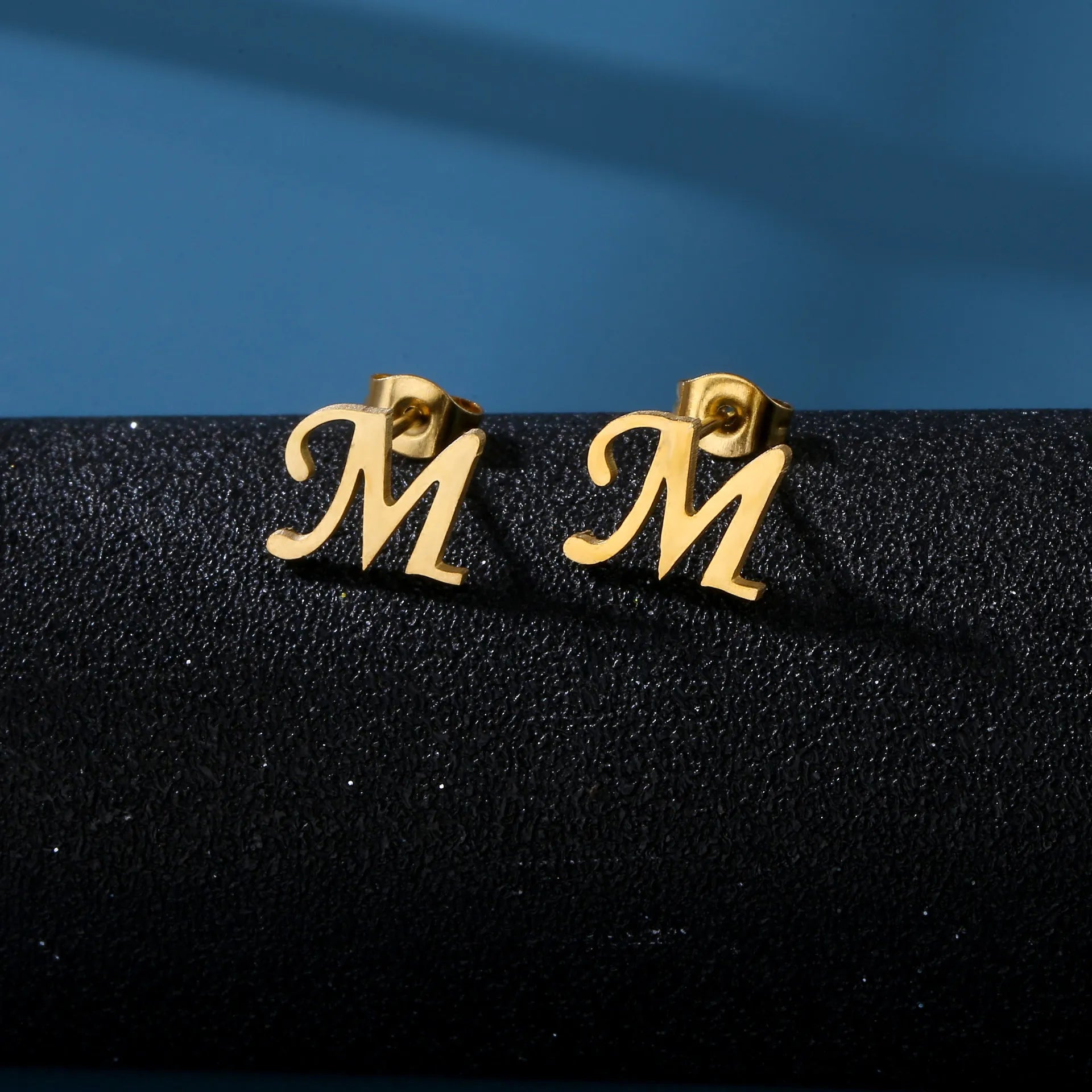 PERSONALISIERTE EDELSTAHL ANFANGSBUCHSTABEN ""SKUR" OHRRINGE - ICERAIN JEWELRY