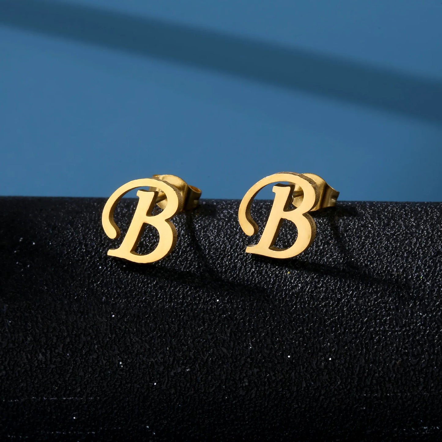 PERSONALISIERTE EDELSTAHL ANFANGSBUCHSTABEN ""SKUR" OHRRINGE - ICERAIN JEWELRY