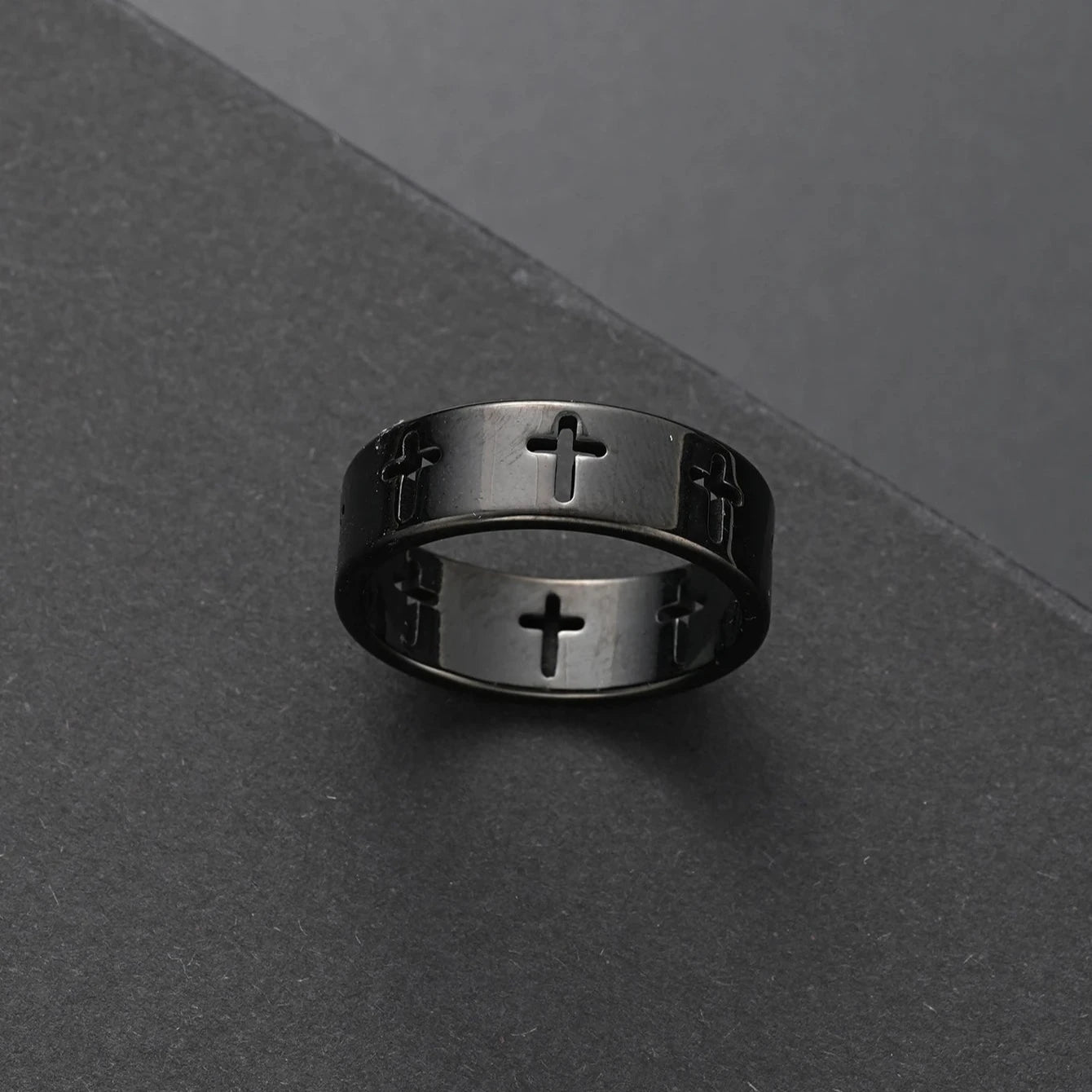EDELSTAHL 3-IN-1 "BLACK CROSS" SCHMUCKSET (HALSKETTE + ARMBAND + RING) - ICERAIN JEWELRY