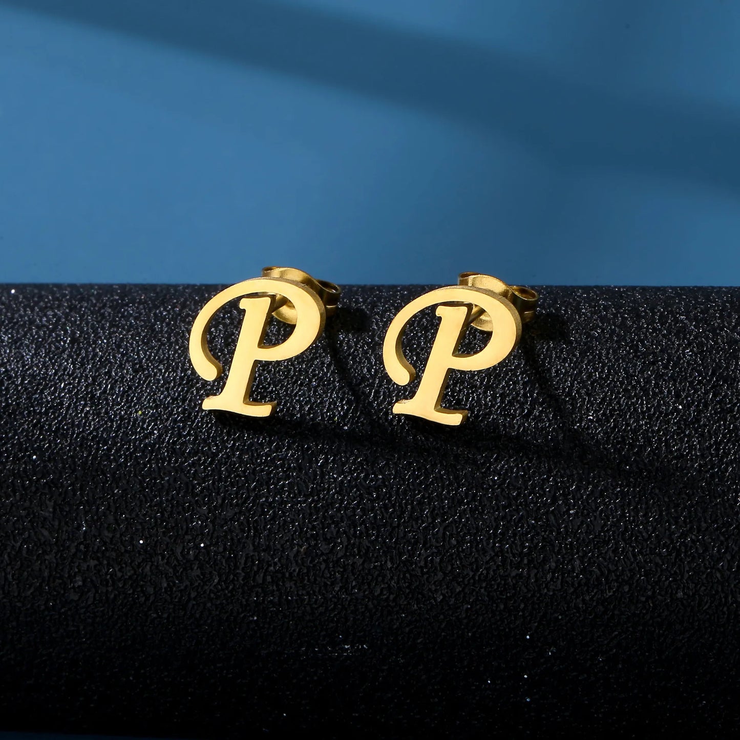 PERSONALISIERTE EDELSTAHL ANFANGSBUCHSTABEN ""SKUR" OHRRINGE - ICERAIN JEWELRY