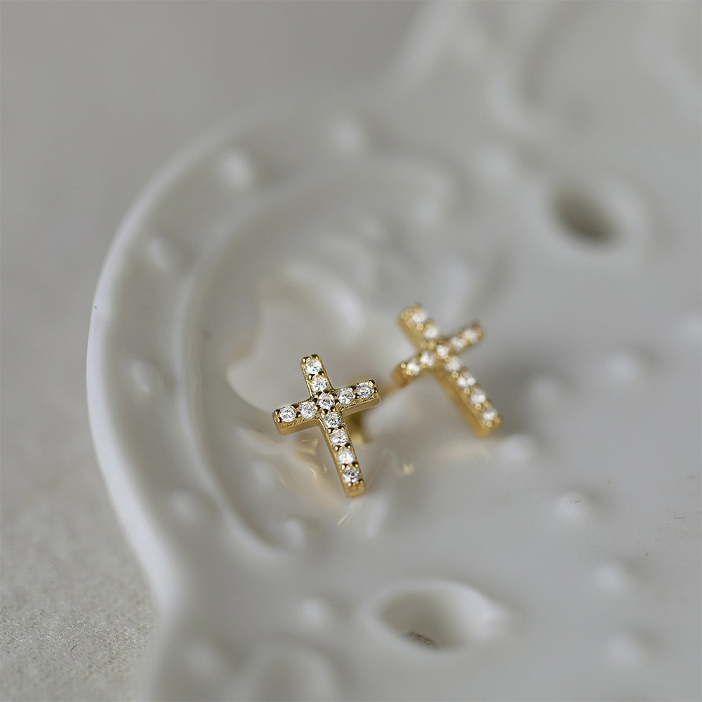 ICED OUT "GOLD MINI CROSS" OHRRINGE - ICERAIN JEWELRY