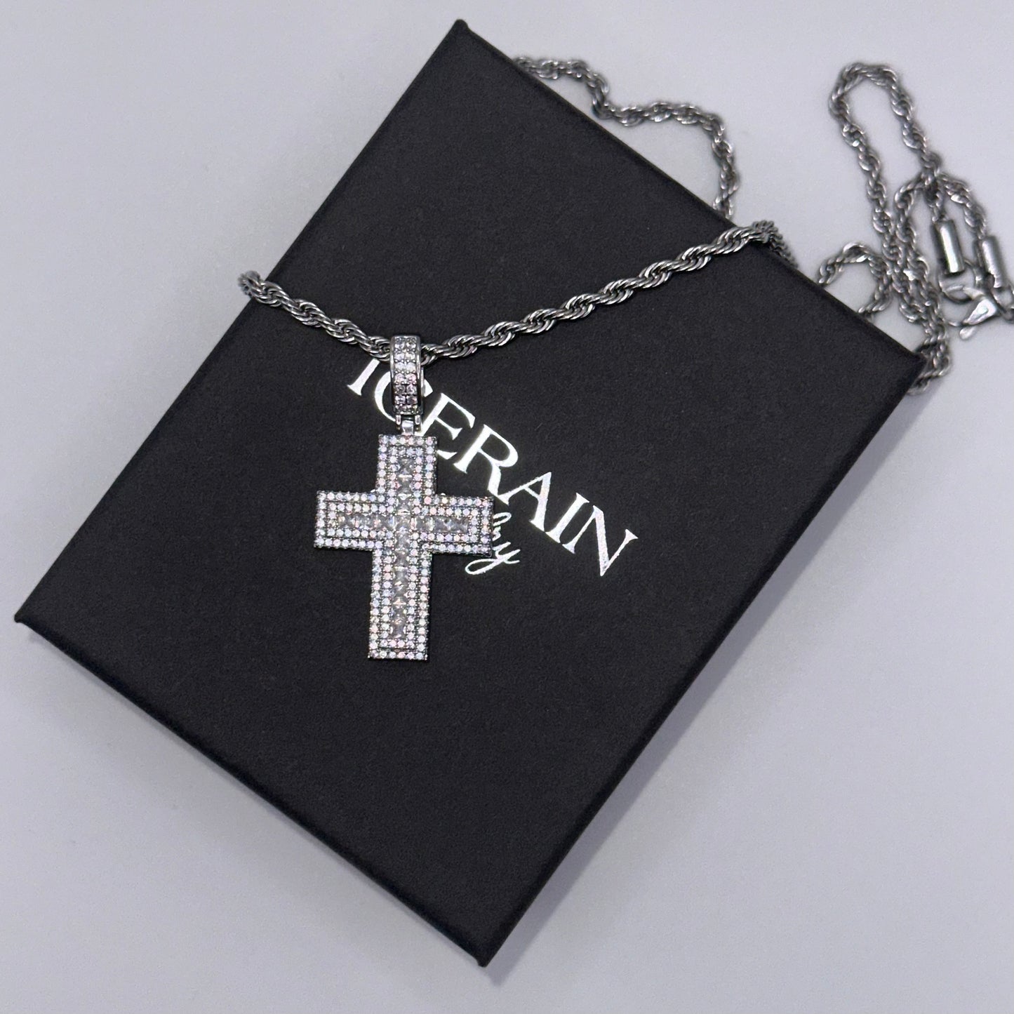 Luxus Iced Out "Cross V6" Kette - ICERAIN JEWELRY