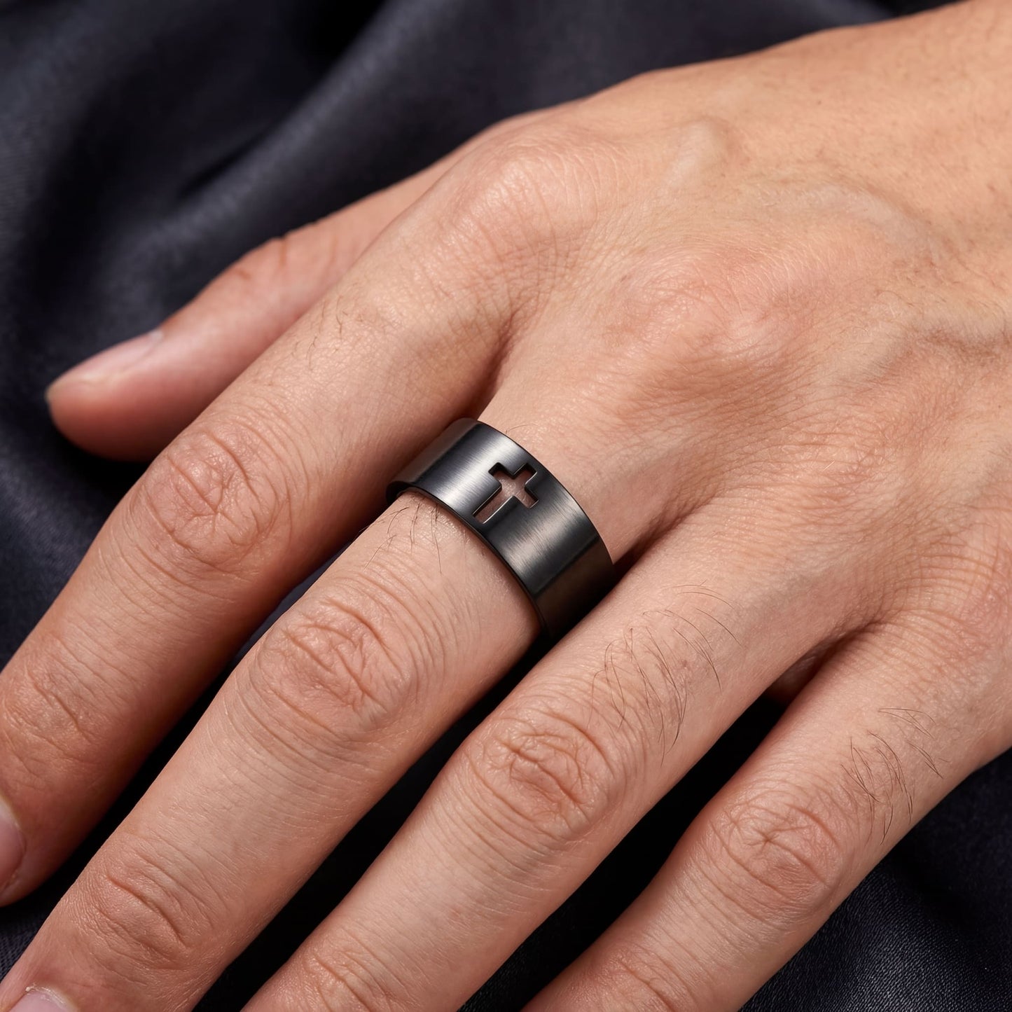 EDELSTAHL "CROSS V4" RING - ICERAIN JEWELRY