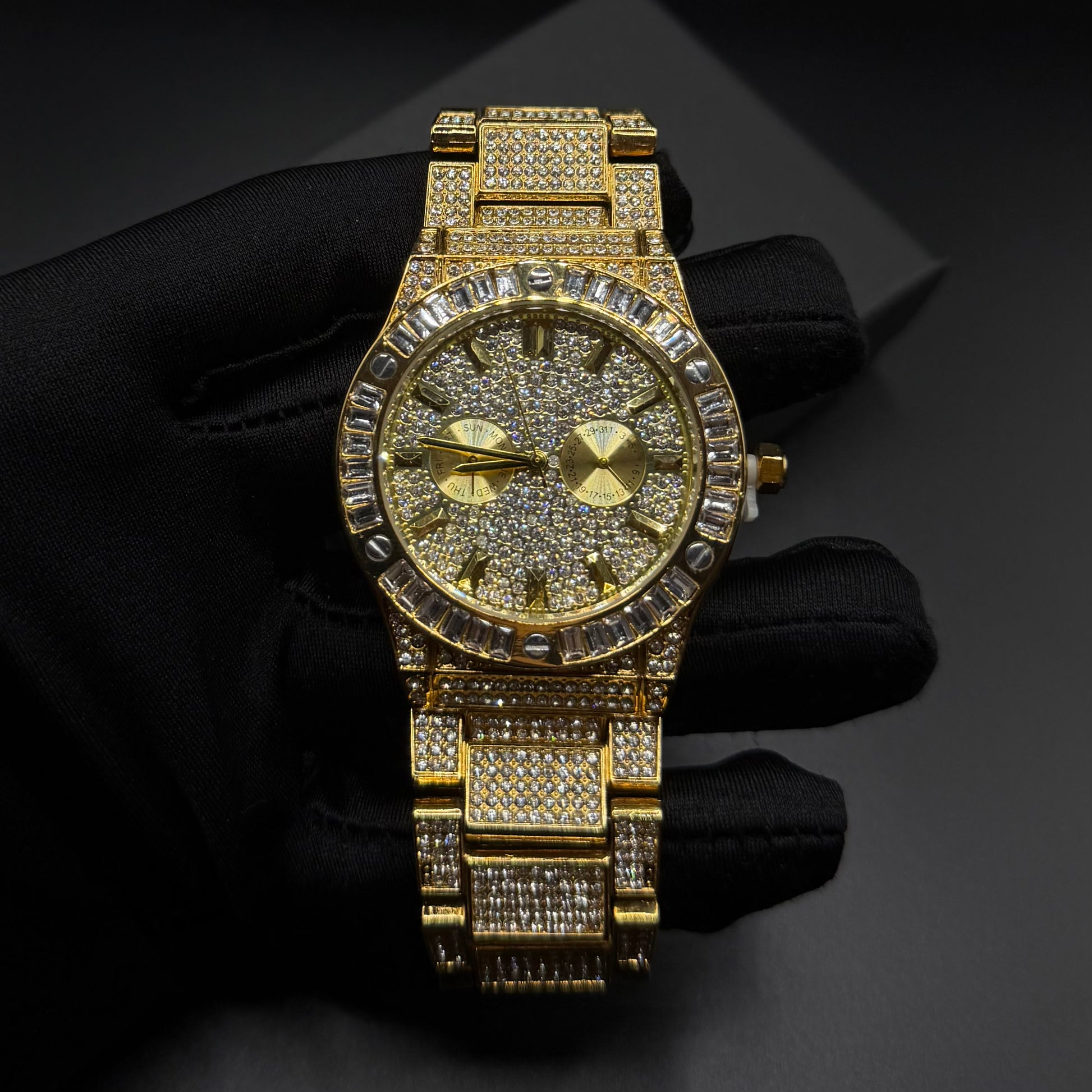 ICED OUT "MACORE" UHR - ICERAIN JEWELRY