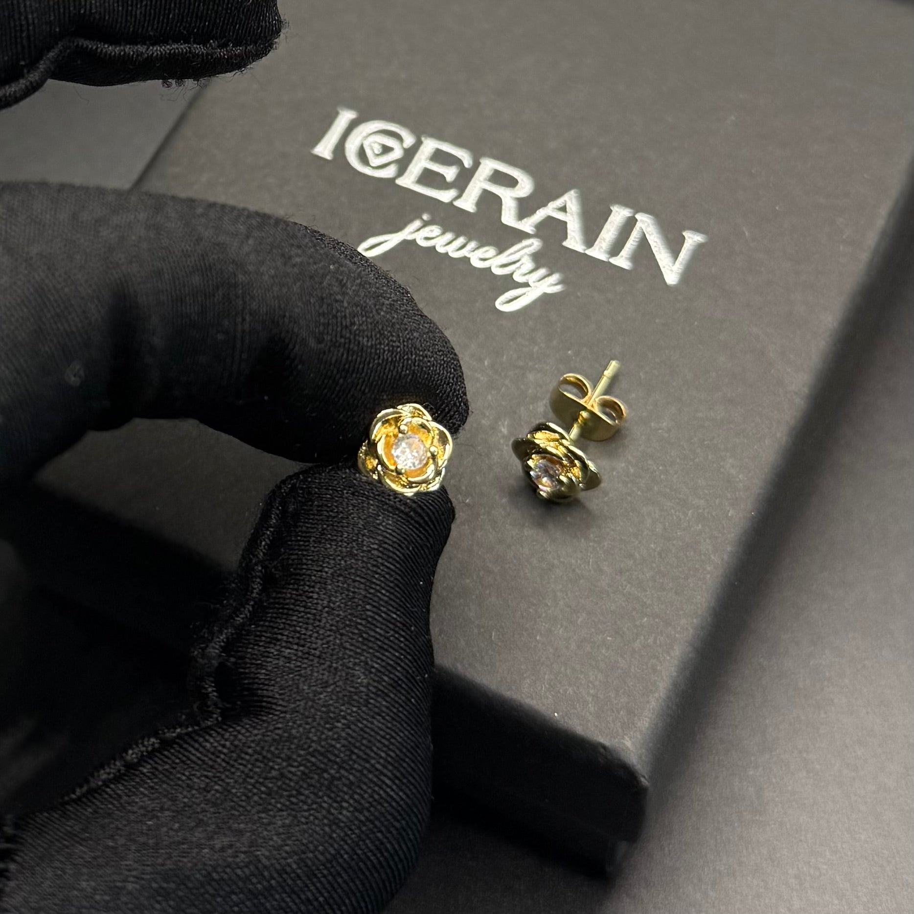 ICED OUT "GOLD ROSE" OHRRINGE - ICERAIN JEWELRY