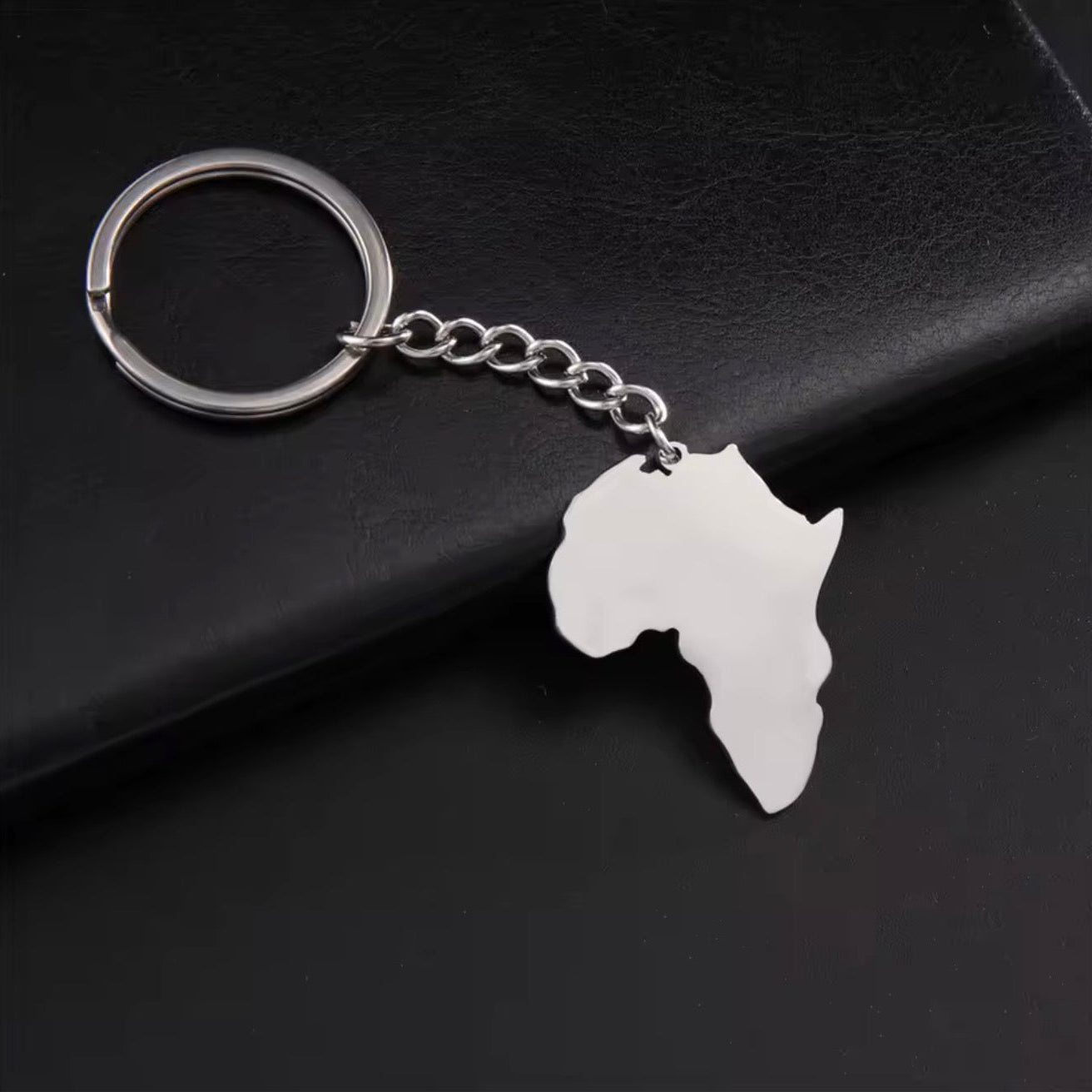 EDELSTAHL "AFRICA" SCHLÜSSELANHÄNGER - ICERAIN JEWELRY