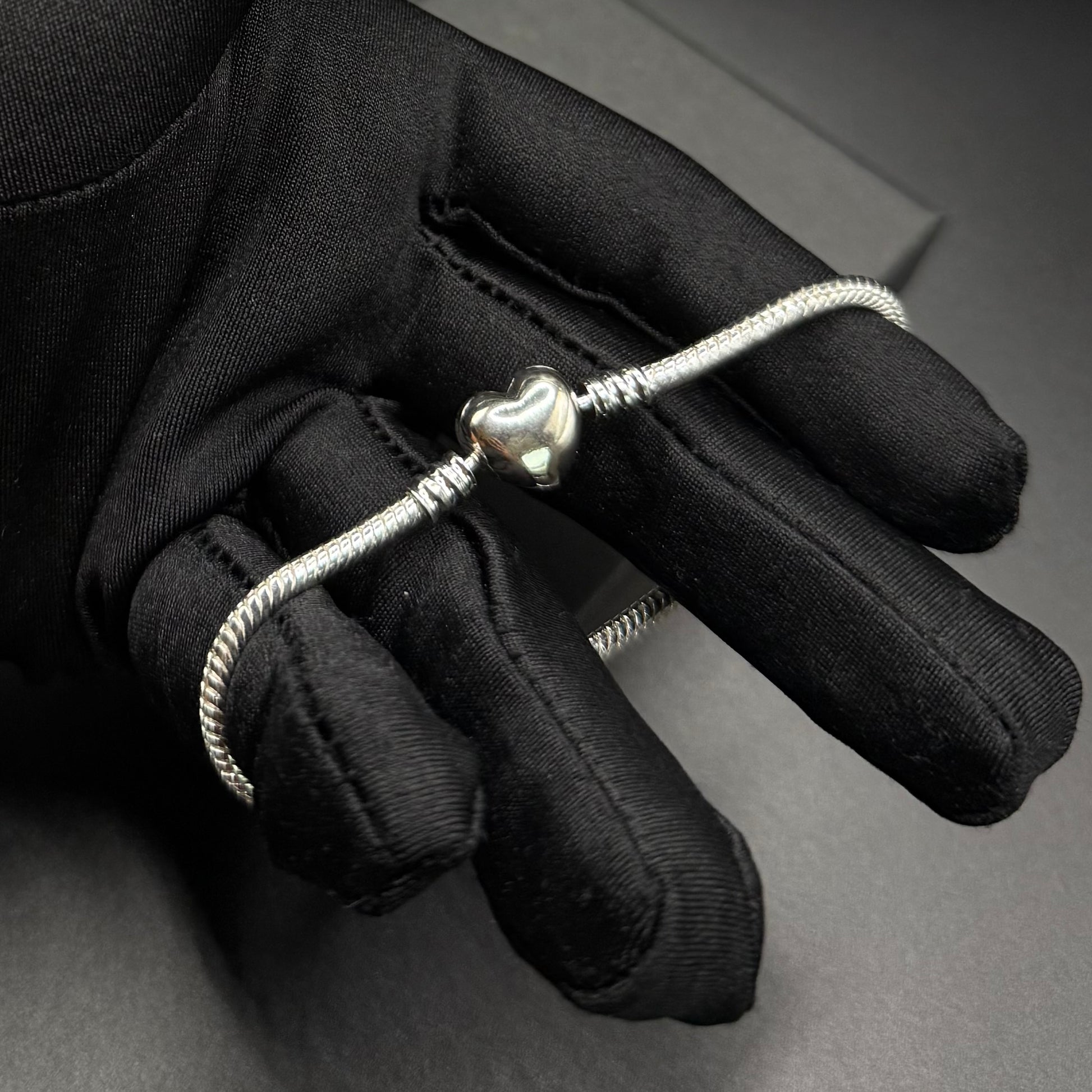 925S SILVER "ICED HEART" CHARM ARMBAND - ICERAIN JEWELRY