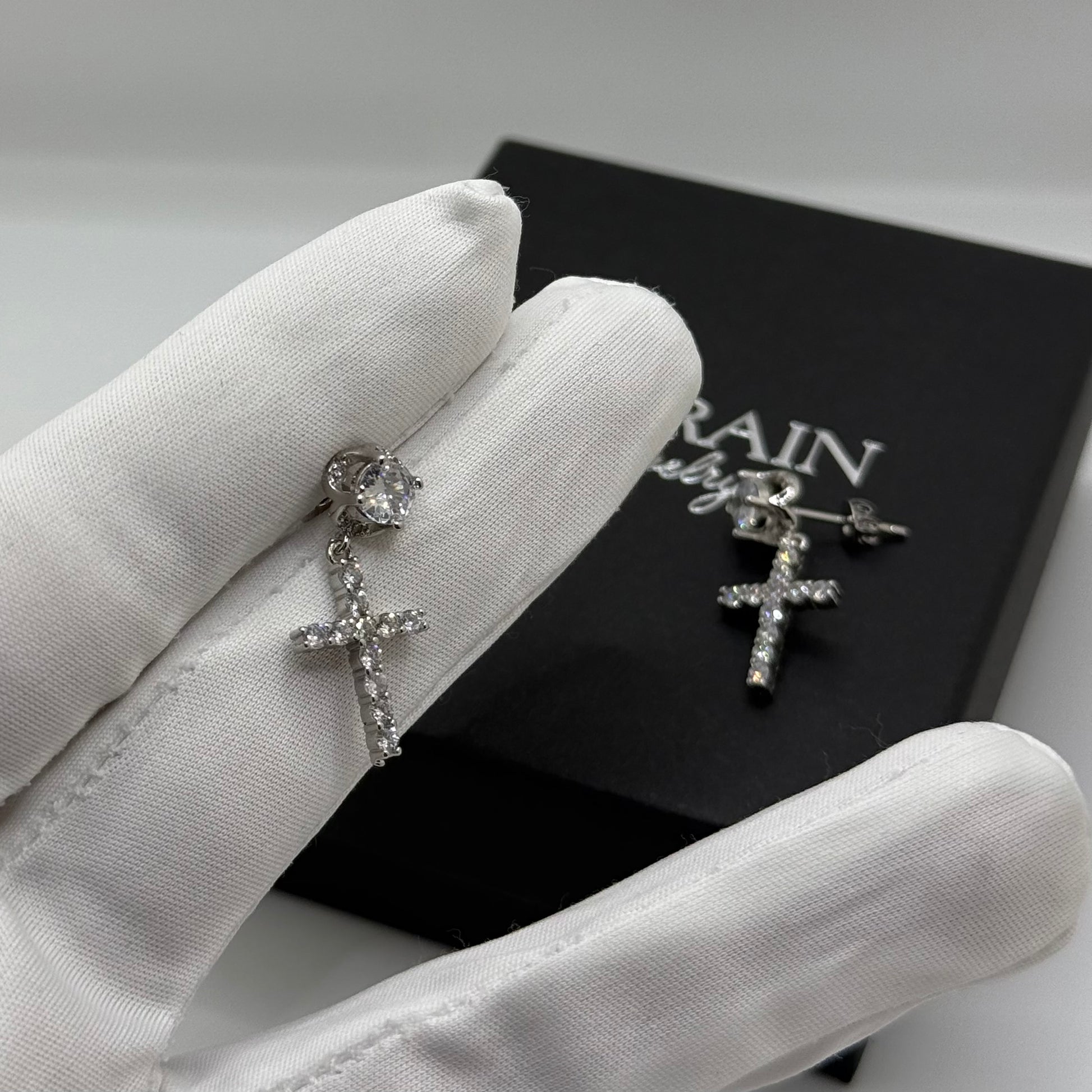 Luxus Iced Out "Silver Luxury Cross" Ohrringe - ICERAIN JEWELRY