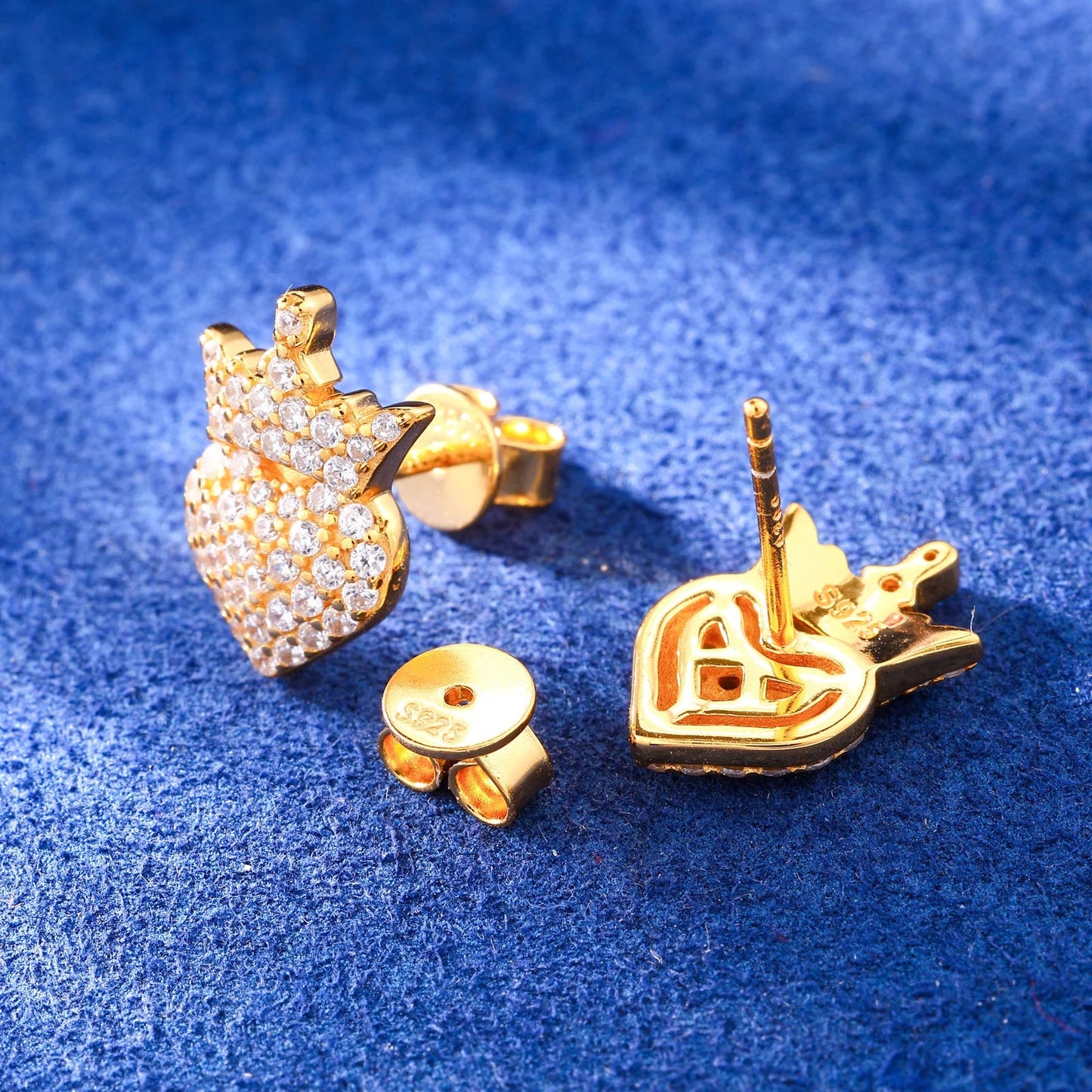 ICED OUT MOISSANITE "CROWN HEART" WEISSGOLD 925S SILVER OHRRINGE - ICERAIN JEWELRY